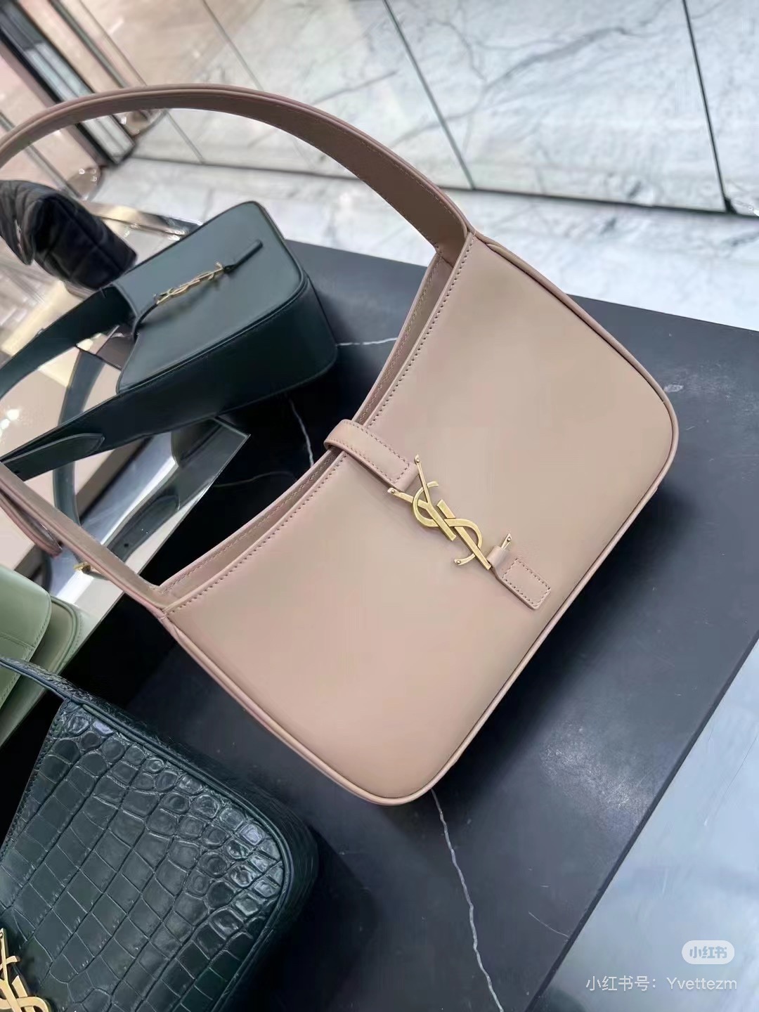 SAINT LAURENT 생로랑 LE 5 À 7 숄더백 2