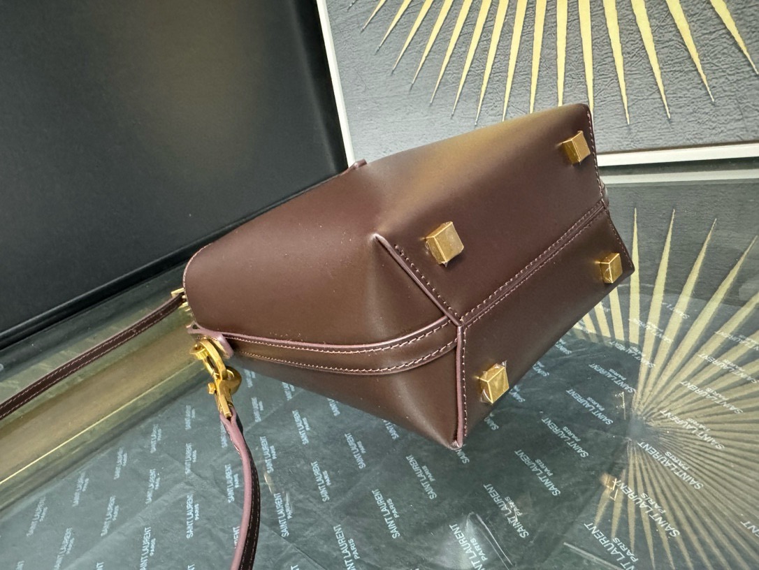 Saint Laurent 생로랑 LEO 37 미니 버킷백 4