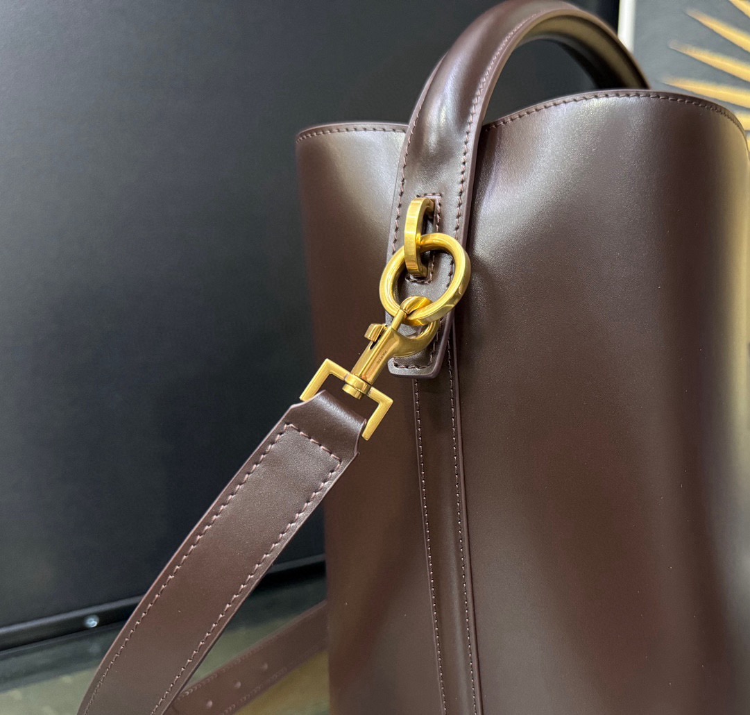 Saint Laurent 생로랑 LEO 37 스몰  버킷백 749036 9