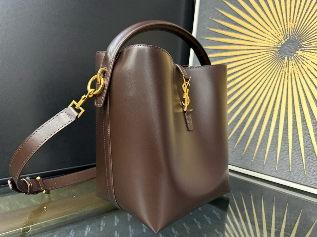 Saint Laurent 생로랑 LEO 37 미디엄  버킷백 742828 2