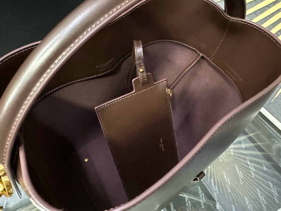 Saint Laurent 생로랑 LEO 37 미디엄  버킷백 742828 4