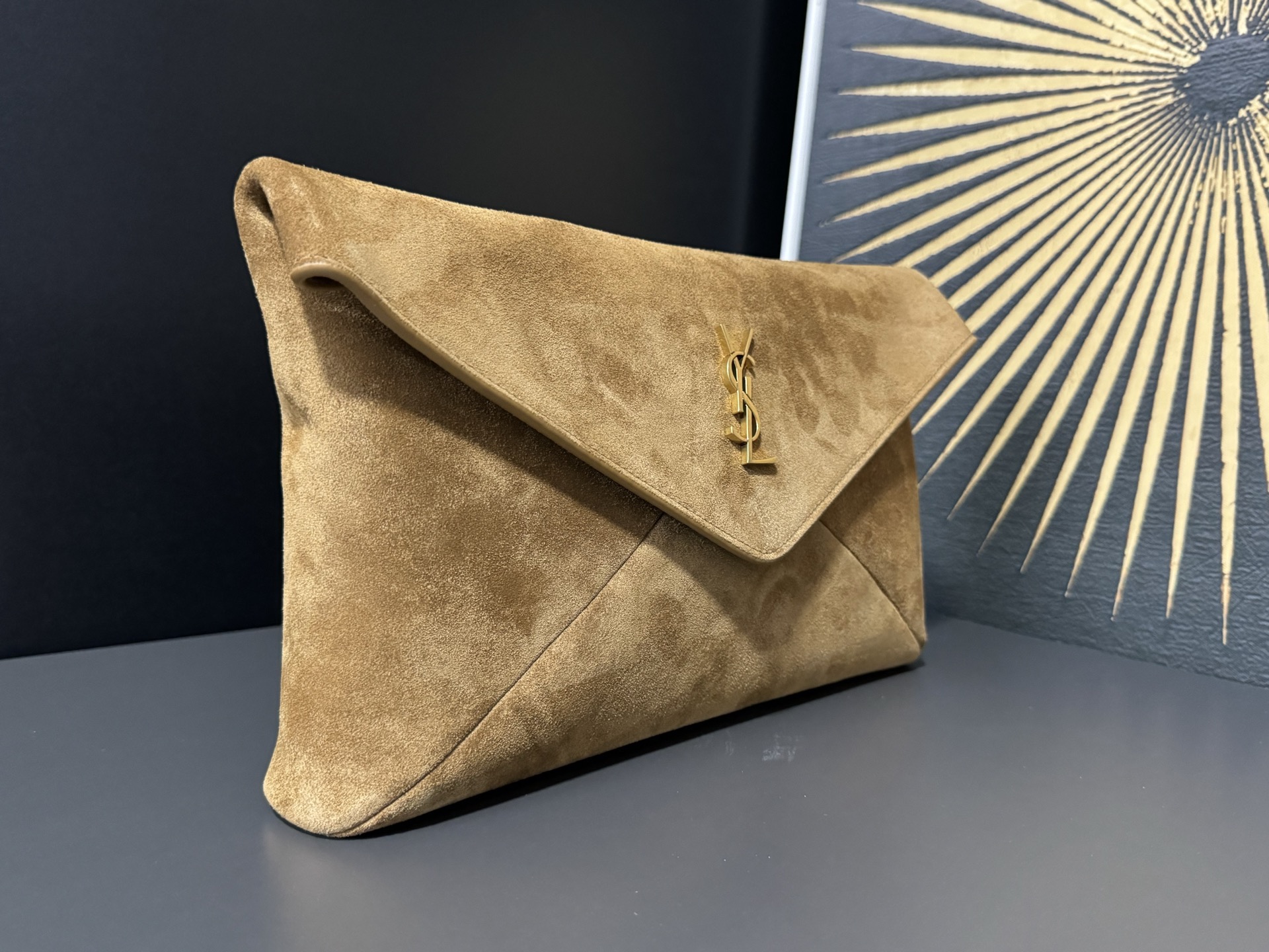 Saint Laurent Cassandre 생로랑 스웨이드 라지 엔벨로프 클러치/파우치백 2
