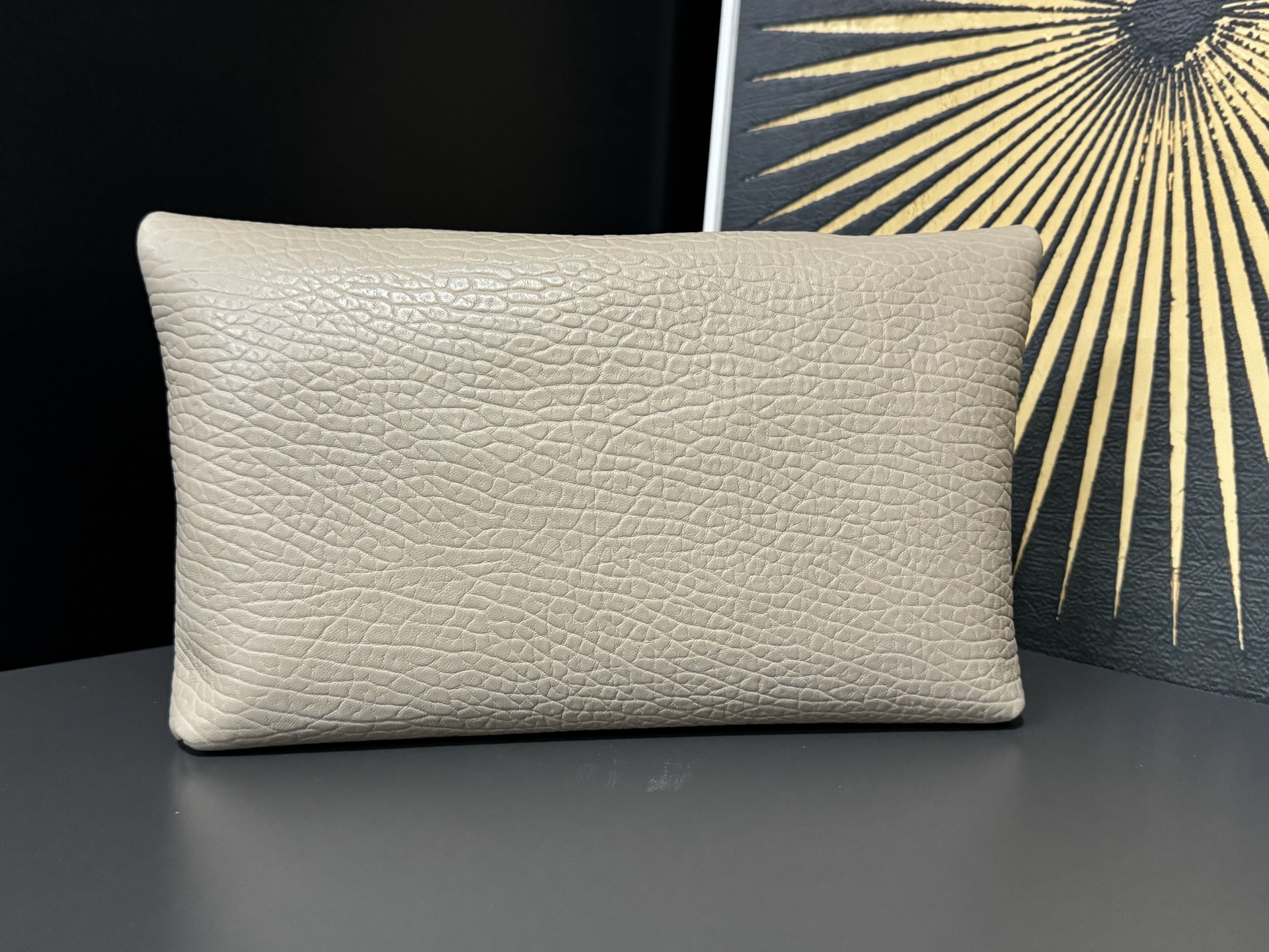 Saint Laurent Cassandre 생로랑 스웨이드 라지 엔벨로프 클러치/파우치백 3