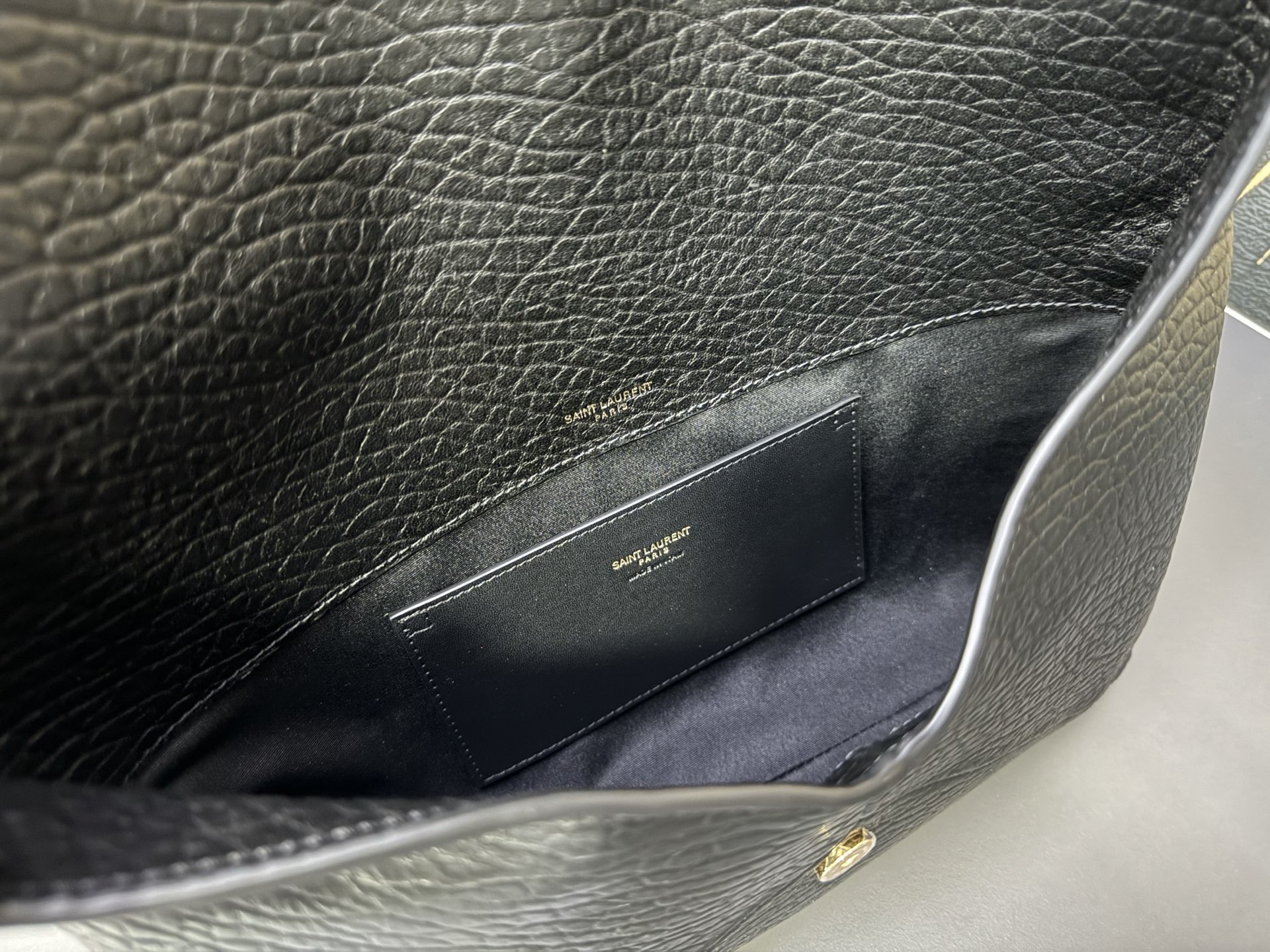 Saint Laurent Cassandre 생로랑 스웨이드 라지 엔벨로프 클러치/파우치백 6