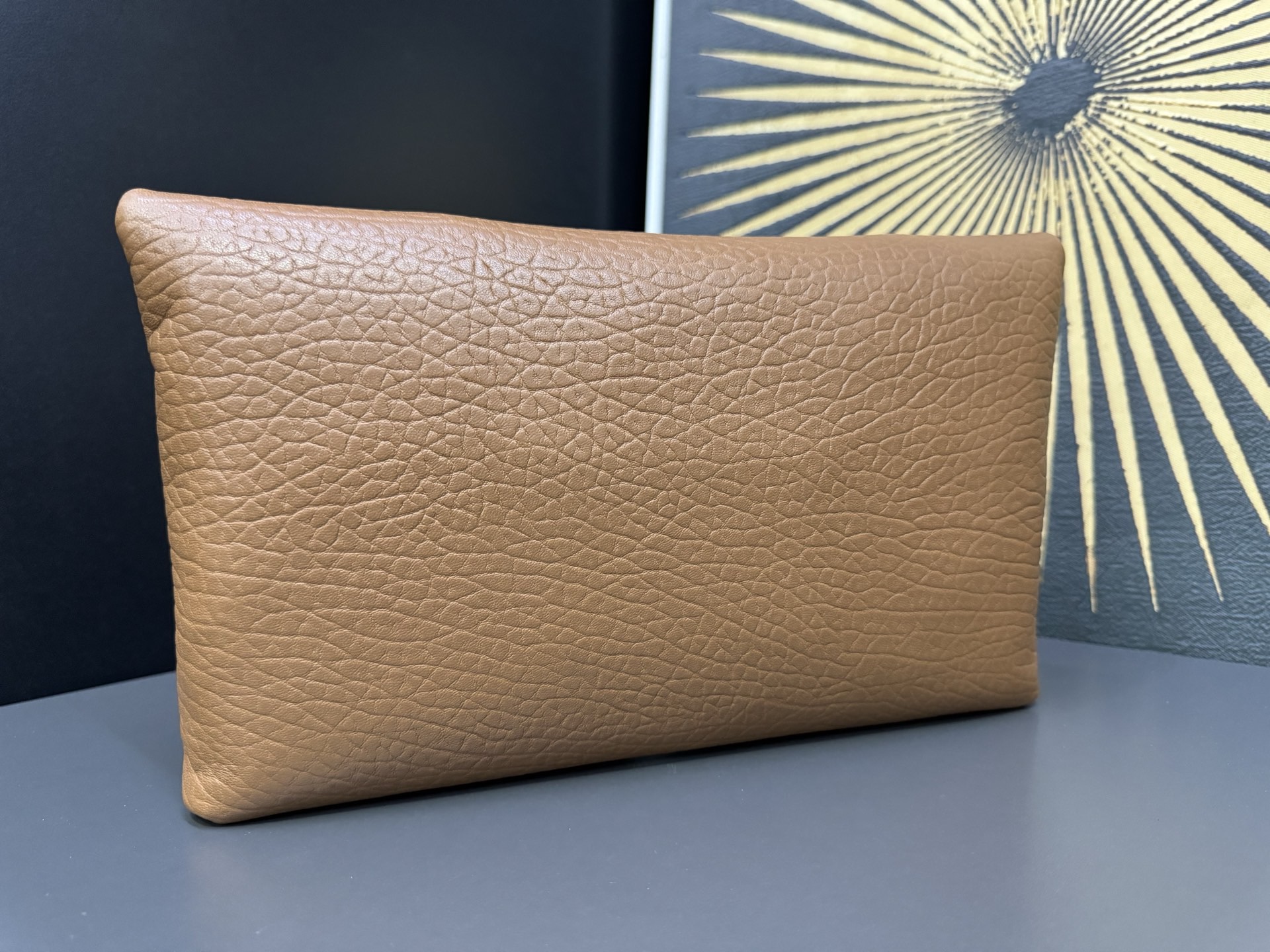 Saint Laurent Cassandre 생로랑 스웨이드 라지 엔벨로프 클러치/파우치백 3