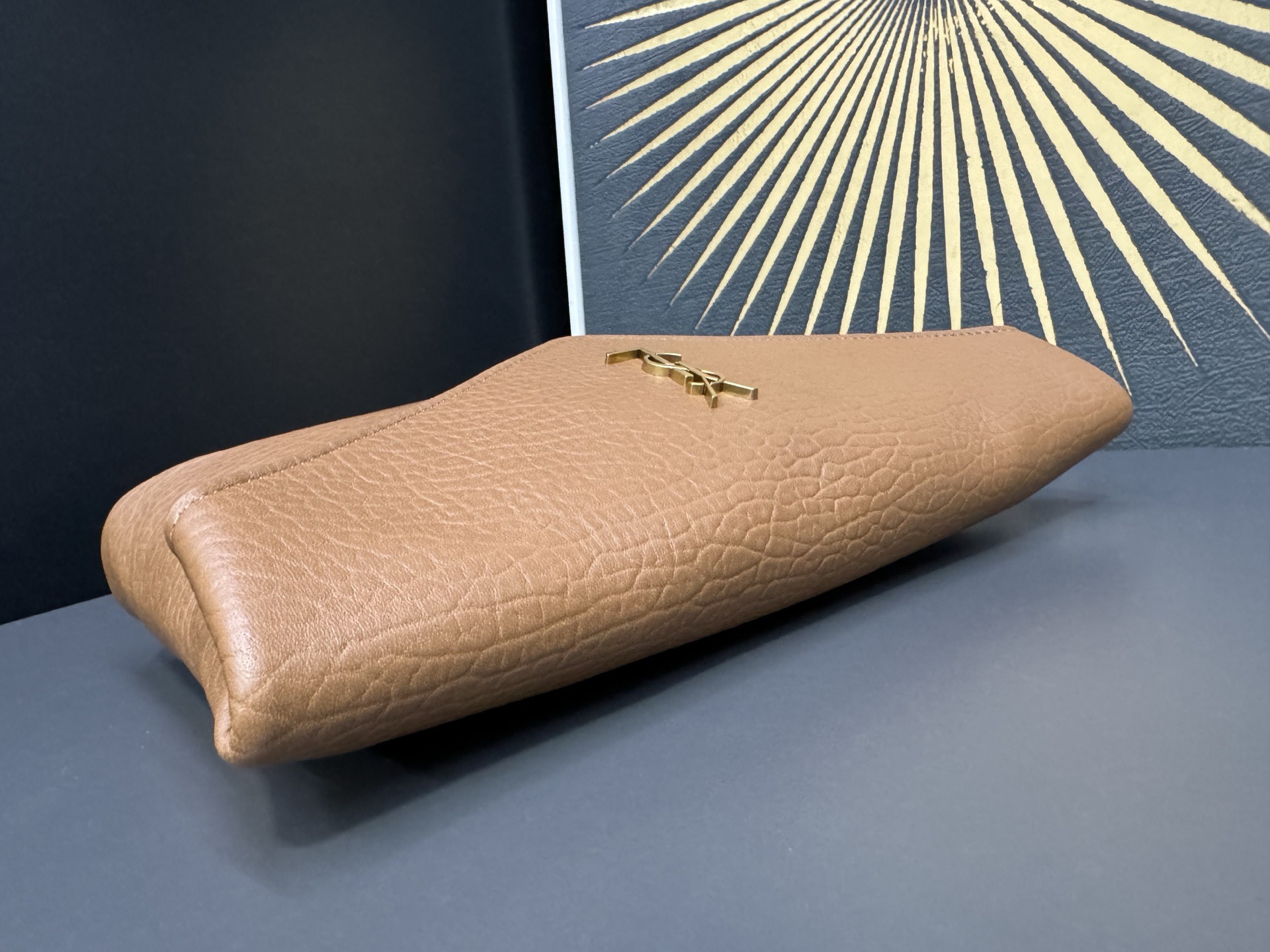 Saint Laurent Cassandre 생로랑 스웨이드 라지 엔벨로프 클러치/파우치백 4