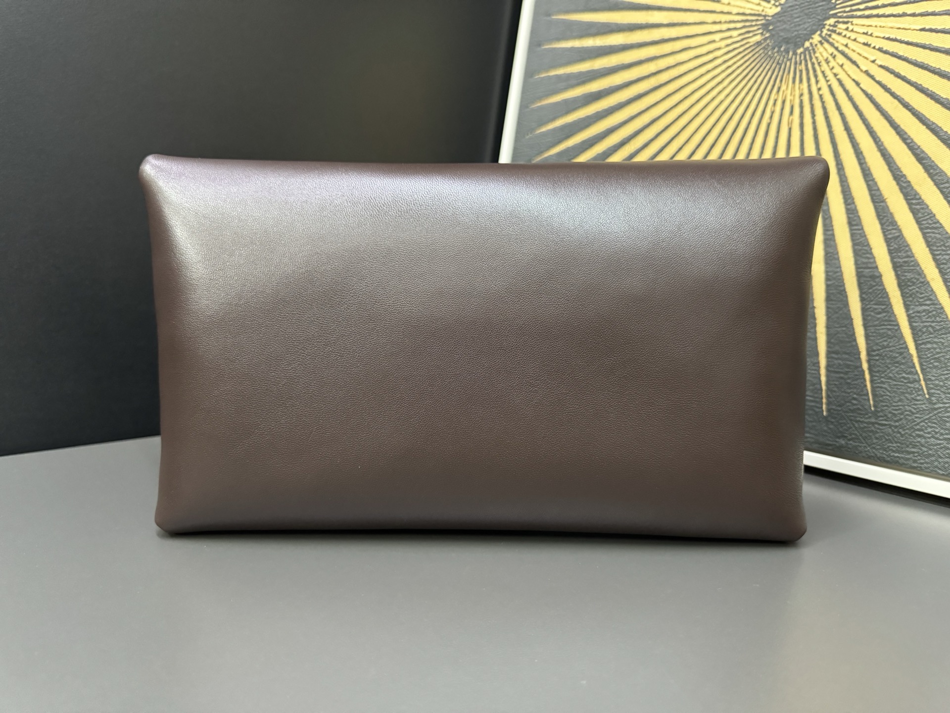 Saint Laurent Cassandre 생로랑 스웨이드 라지 엔벨로프 클러치/파우치백 3