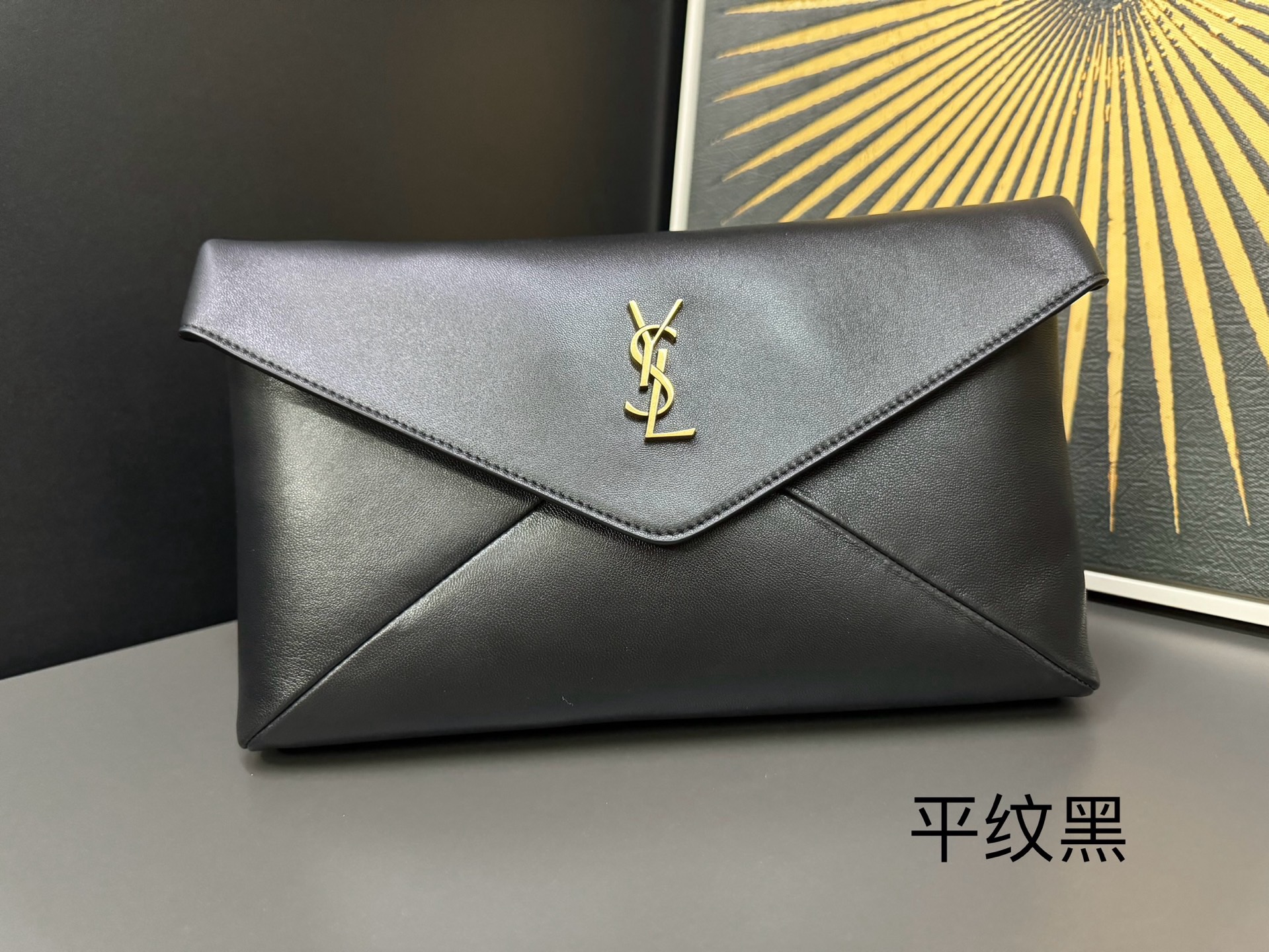 Saint Laurent Cassandre 생로랑 스웨이드 라지 엔벨로프 클러치/파우치백 1