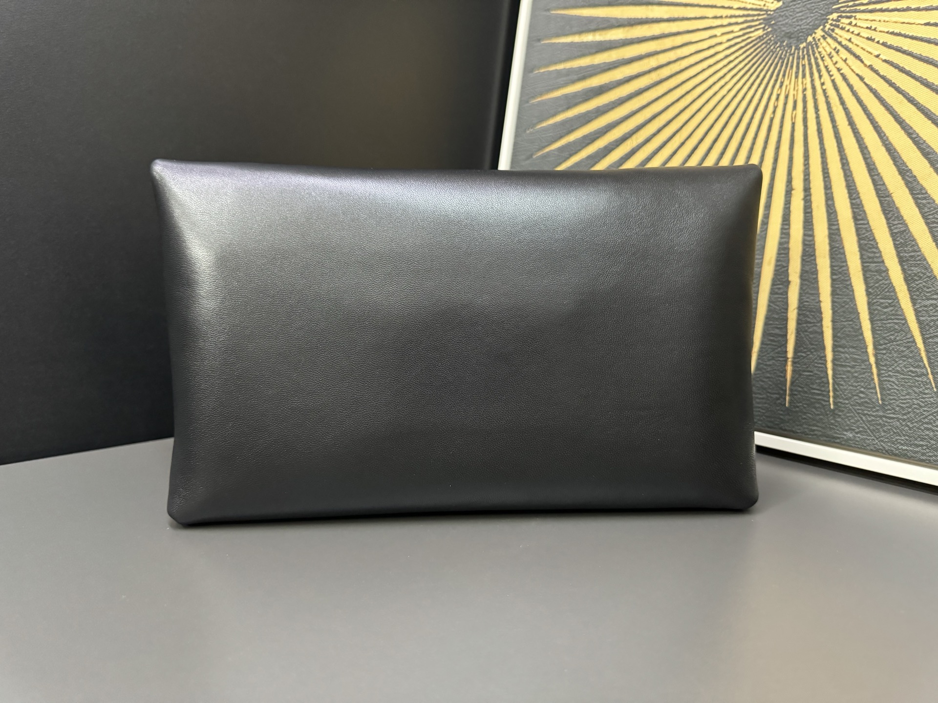 Saint Laurent Cassandre 생로랑 스웨이드 라지 엔벨로프 클러치/파우치백 3