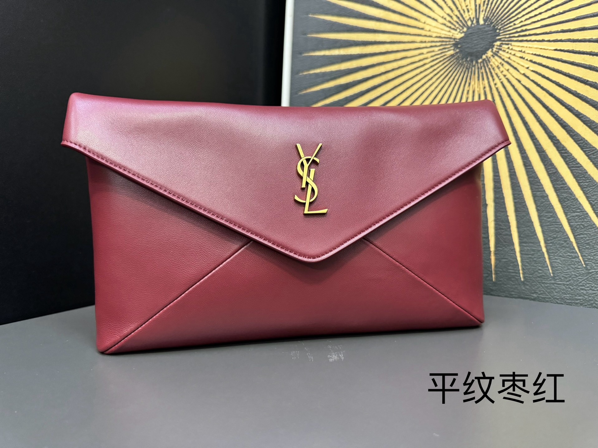 Saint Laurent Cassandre 생로랑 스웨이드 라지 엔벨로프 클러치/파우치백 1