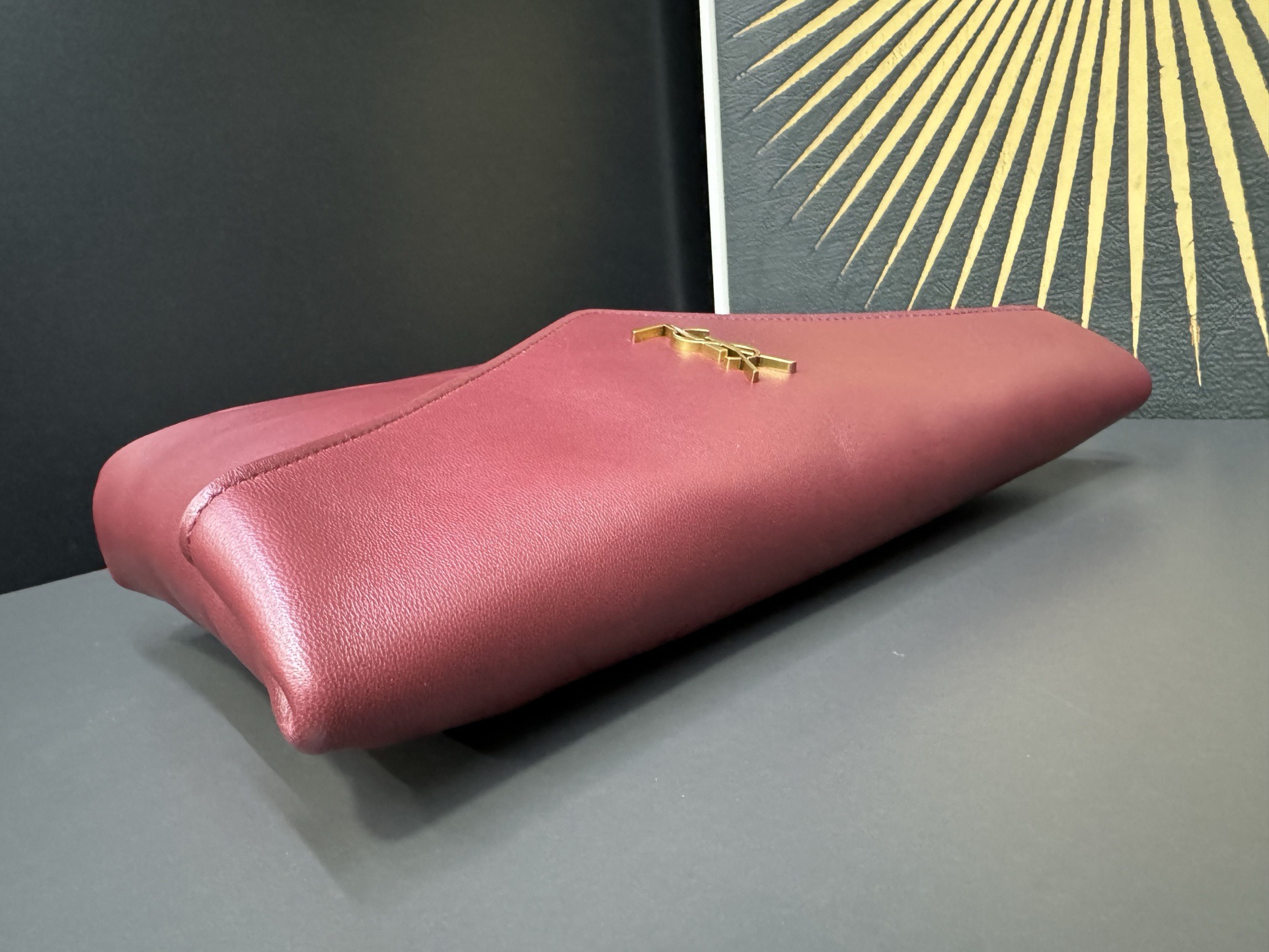 Saint Laurent Cassandre 생로랑 스웨이드 라지 엔벨로프 클러치/파우치백 4