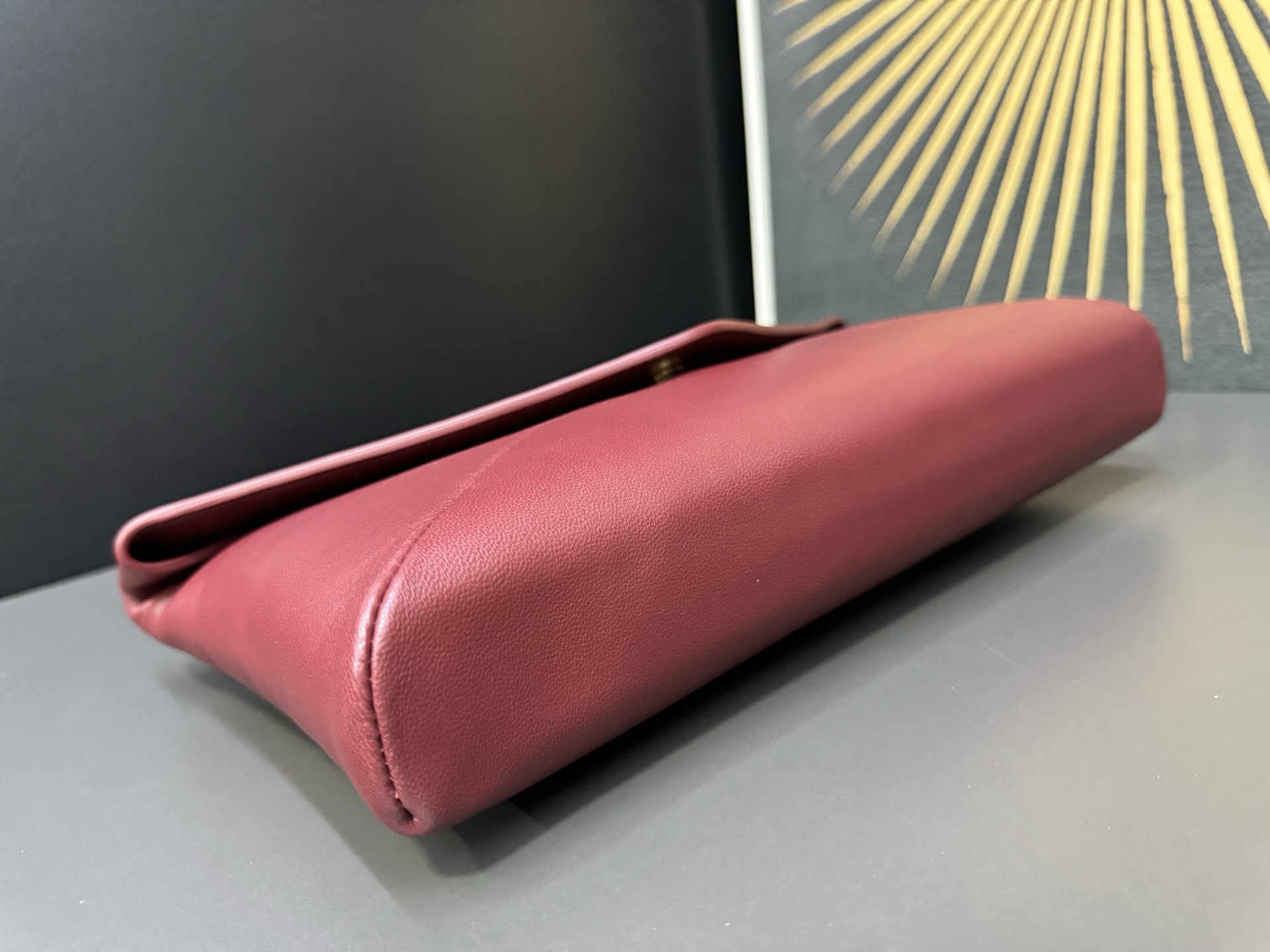 Saint Laurent Cassandre 생로랑 스웨이드 라지 엔벨로프 클러치/파우치백 5