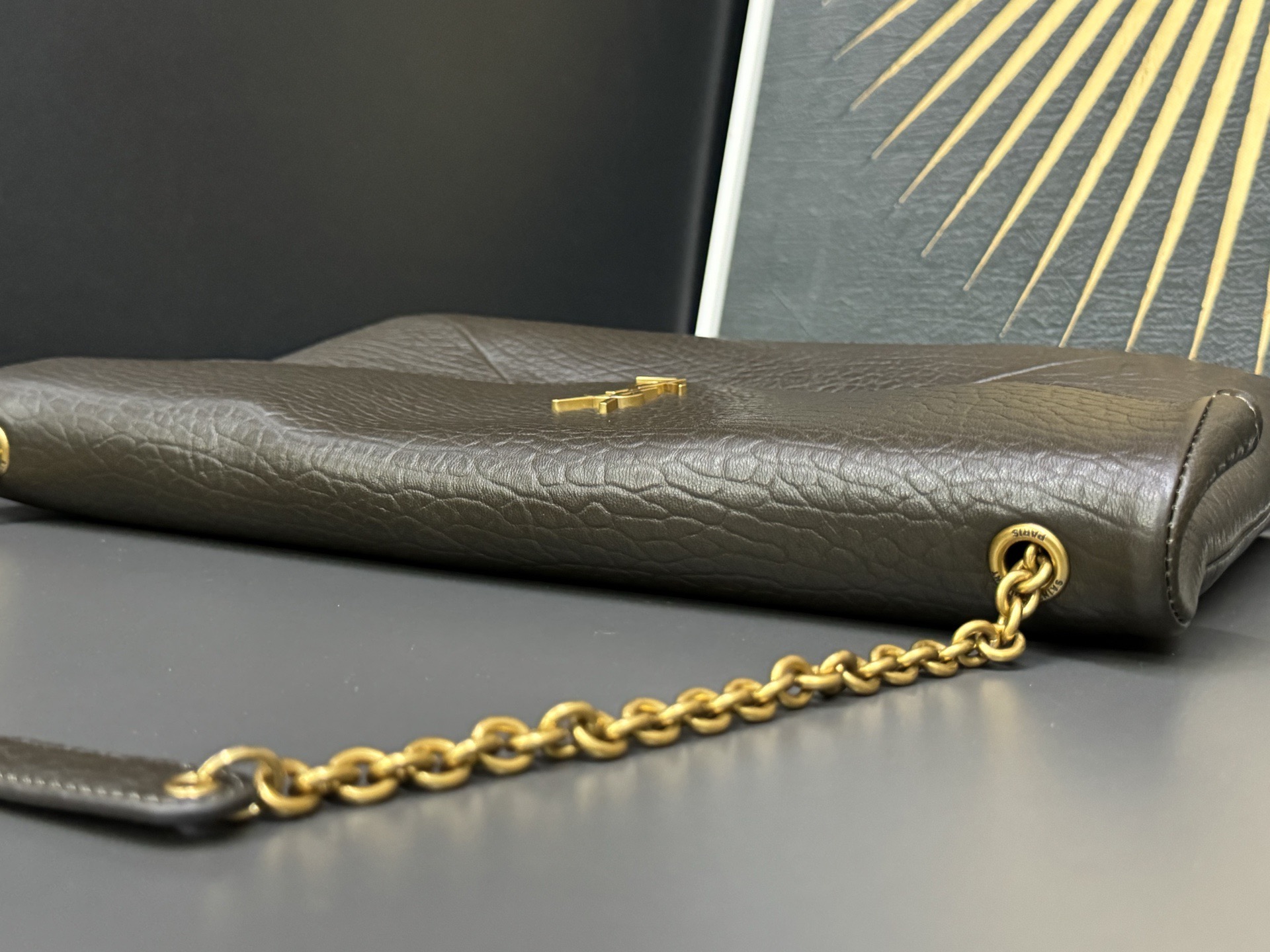 Saint Laurent Cassandra 생로랑 엑스트라 라지 엔벨로프 스타일 숄더/클러치 백 8