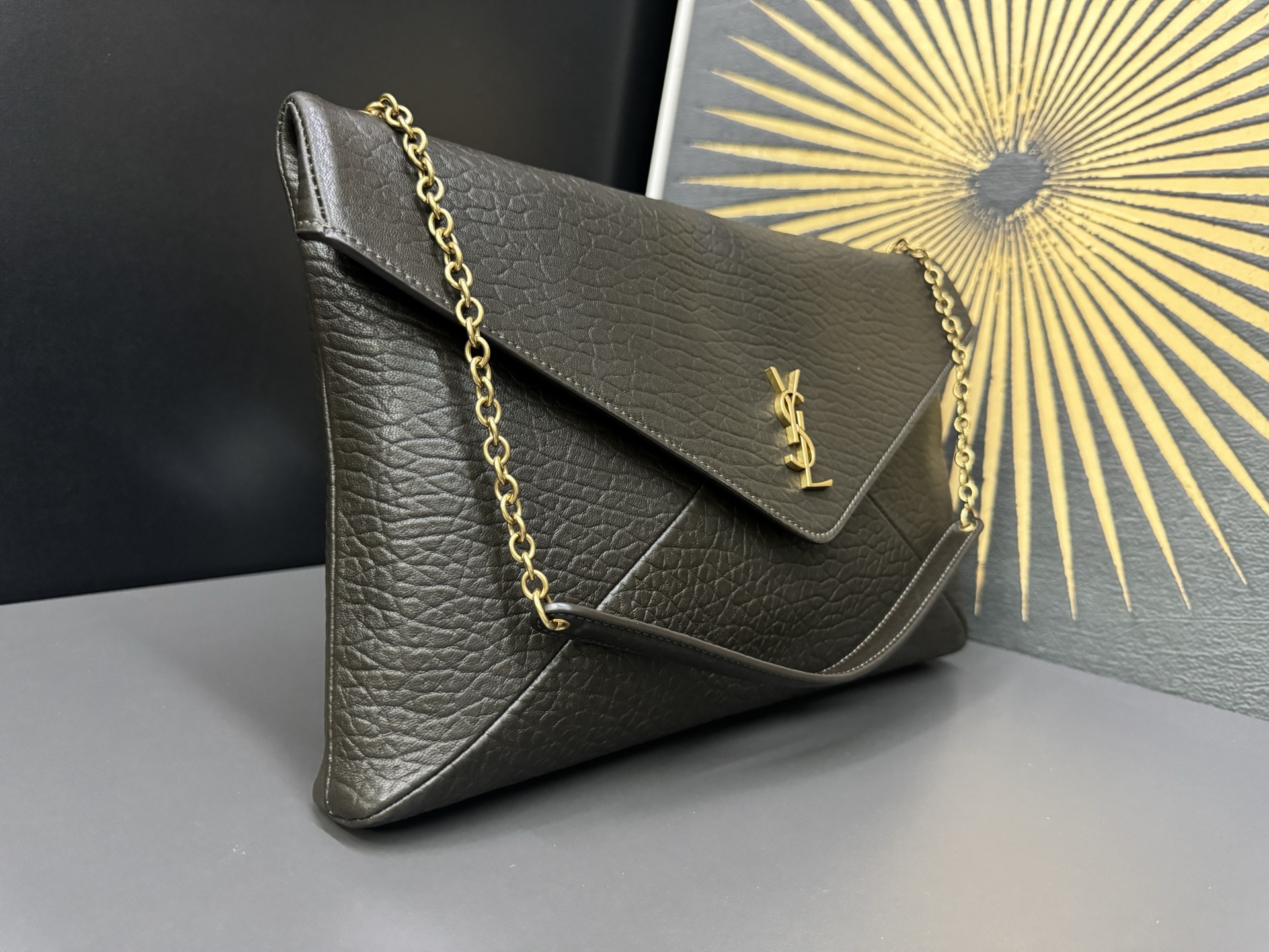 Saint Laurent Cassandra 생로랑 엑스트라 라지 엔벨로프 스타일 숄더/클러치 백 2