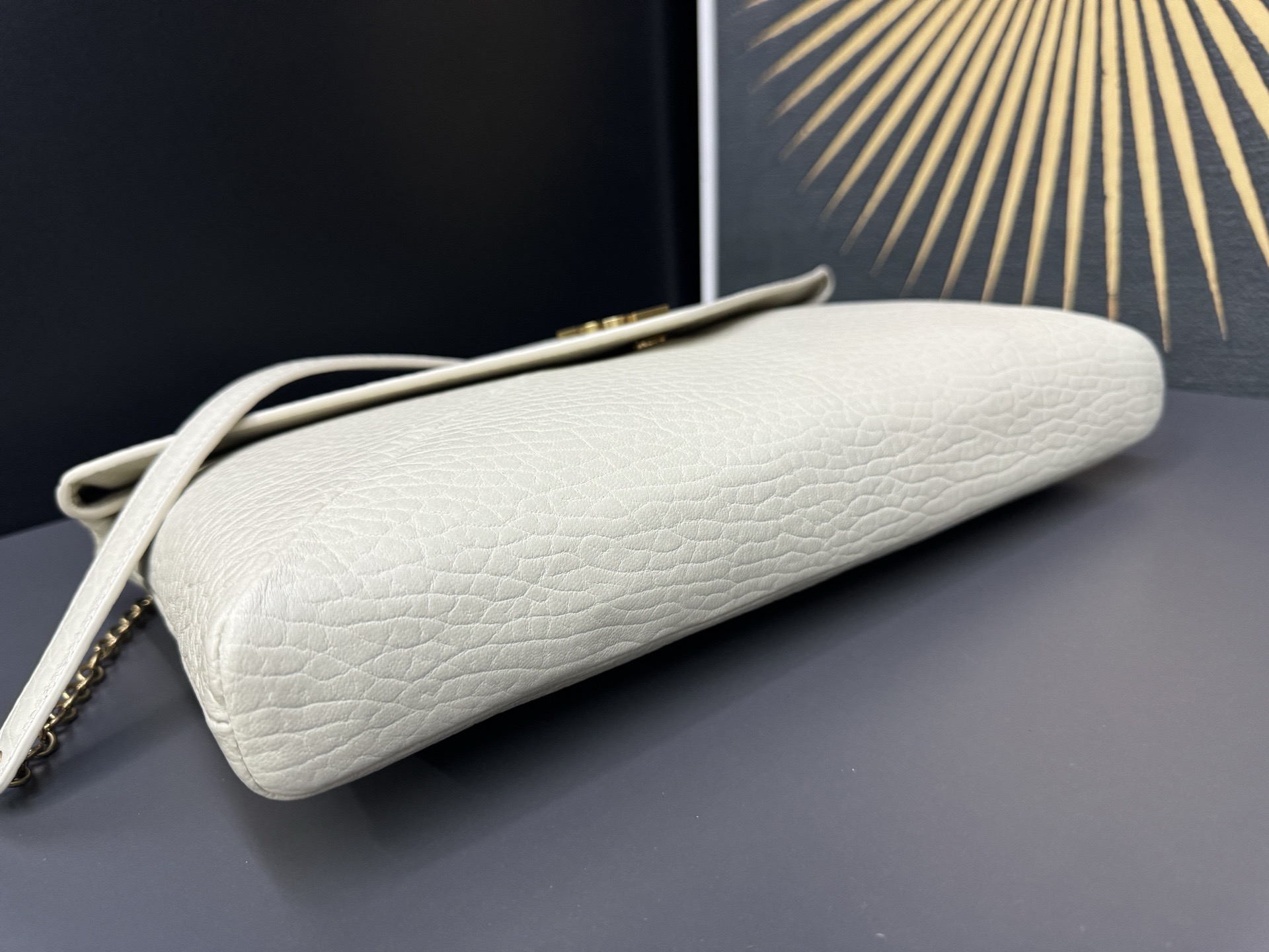 Saint Laurent Cassandra 생로랑 엑스트라 라지 엔벨로프 스타일 숄더/클러치 백 5