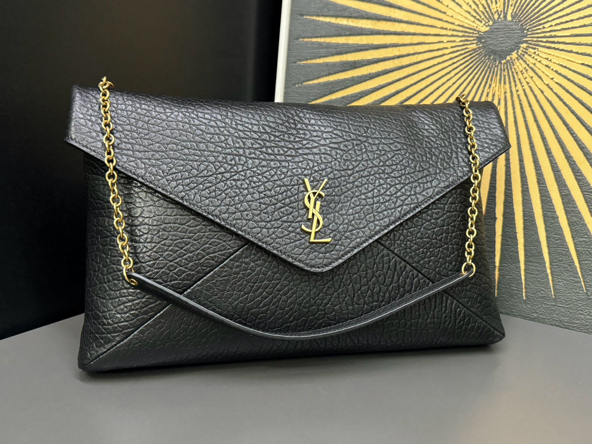 Saint Laurent Cassandra 생로랑 엑스트라 라지 엔벨로프 스타일 숄더/클러치 백 1