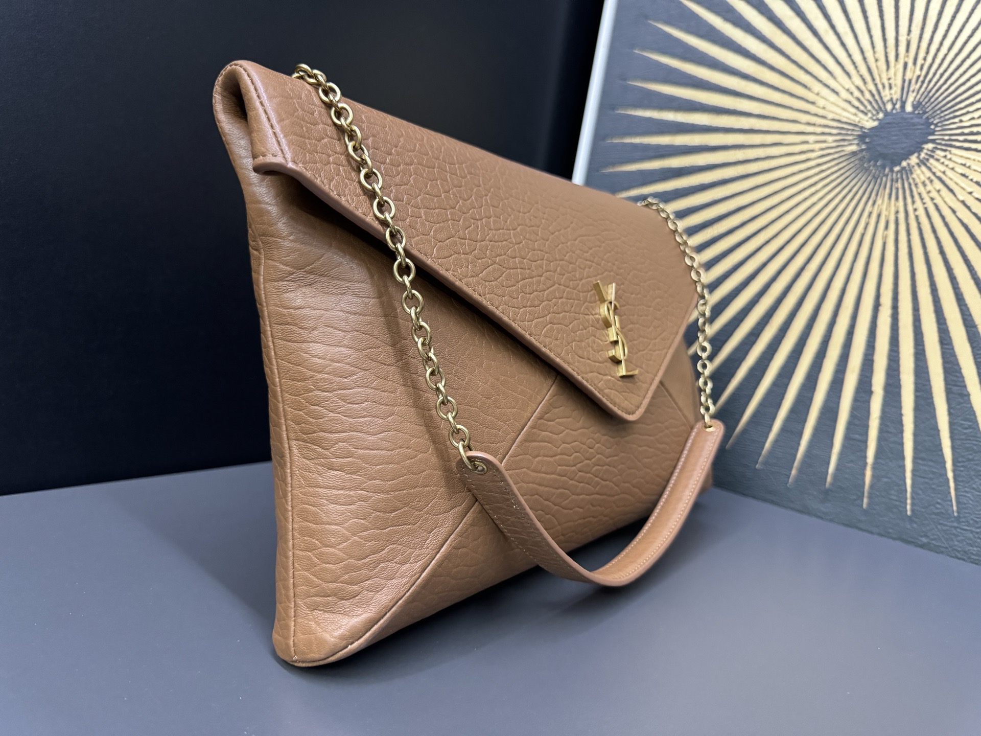 Saint Laurent Cassandra 생로랑 엑스트라 라지 엔벨로프 스타일 숄더/클러치 백 2