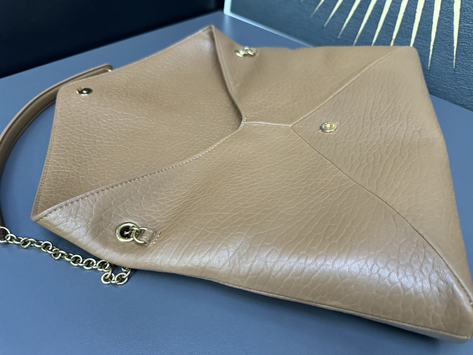 Saint Laurent Cassandra 생로랑 엑스트라 라지 엔벨로프 스타일 숄더/클러치 백 7