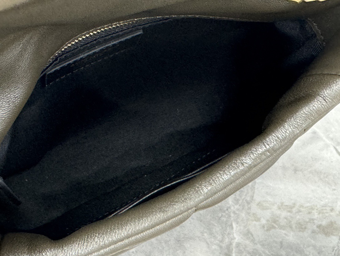 SAINT LAURENT 생로랑 푸퍼 토이 숄더백 / 크로스백 759337 6