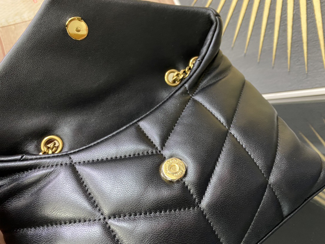 SAINT LAURENT 생로랑 푸퍼 토이 숄더백 / 크로스백 759337 8