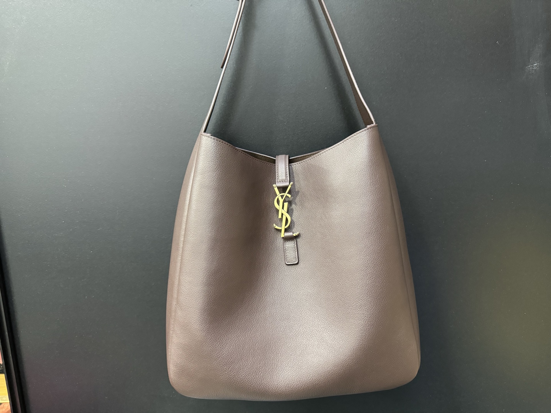 Saint Laurent Le 5 À 7 Supple Large 생로랑 LE5A7 라지 사이즈 숄더/토트백 9