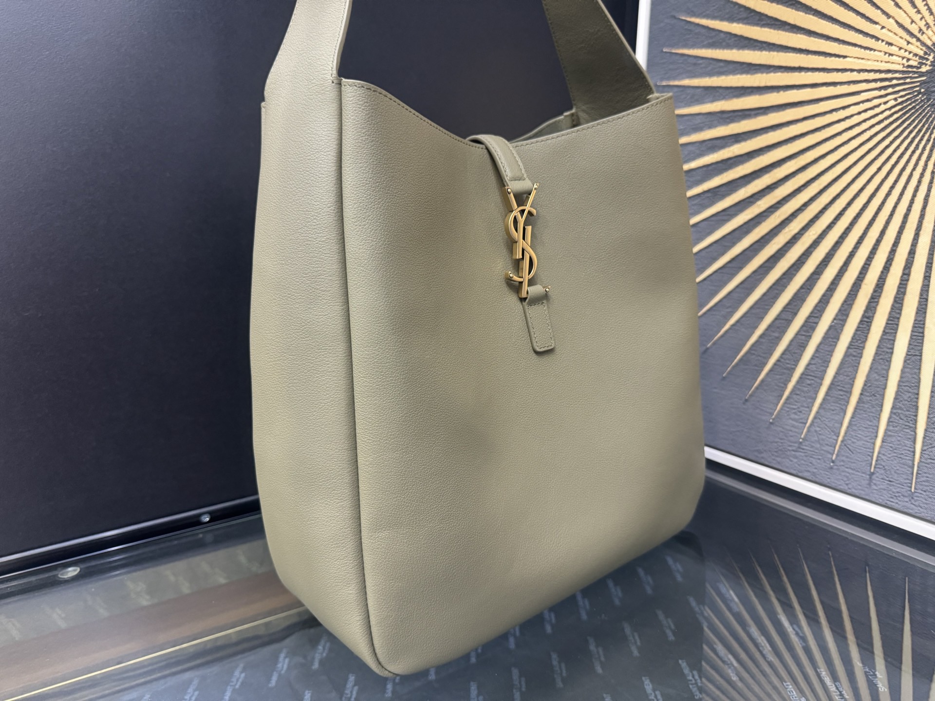 Saint Laurent Le 5 À 7 Supple Large 생로랑 LE5A7 라지 사이즈 숄더/토트백 3