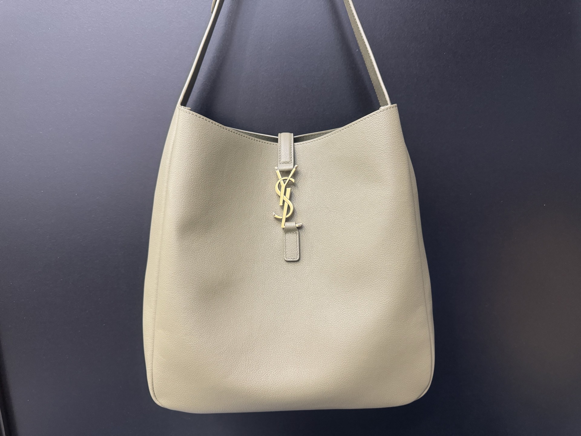 Saint Laurent Le 5 À 7 Supple Large 생로랑 LE5A7 라지 사이즈 숄더/토트백 10