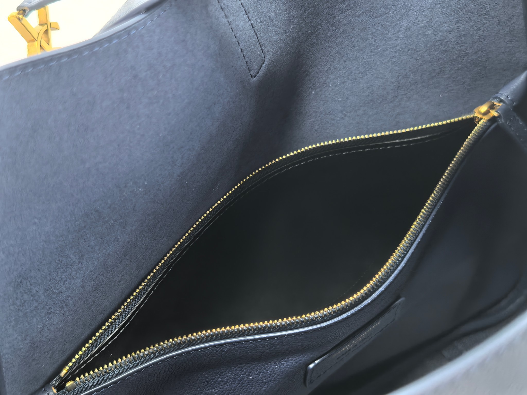 Saint Laurent Le 5 À 7 Supple Large 생로랑 LE5A7 라지 사이즈 숄더/토트백 8