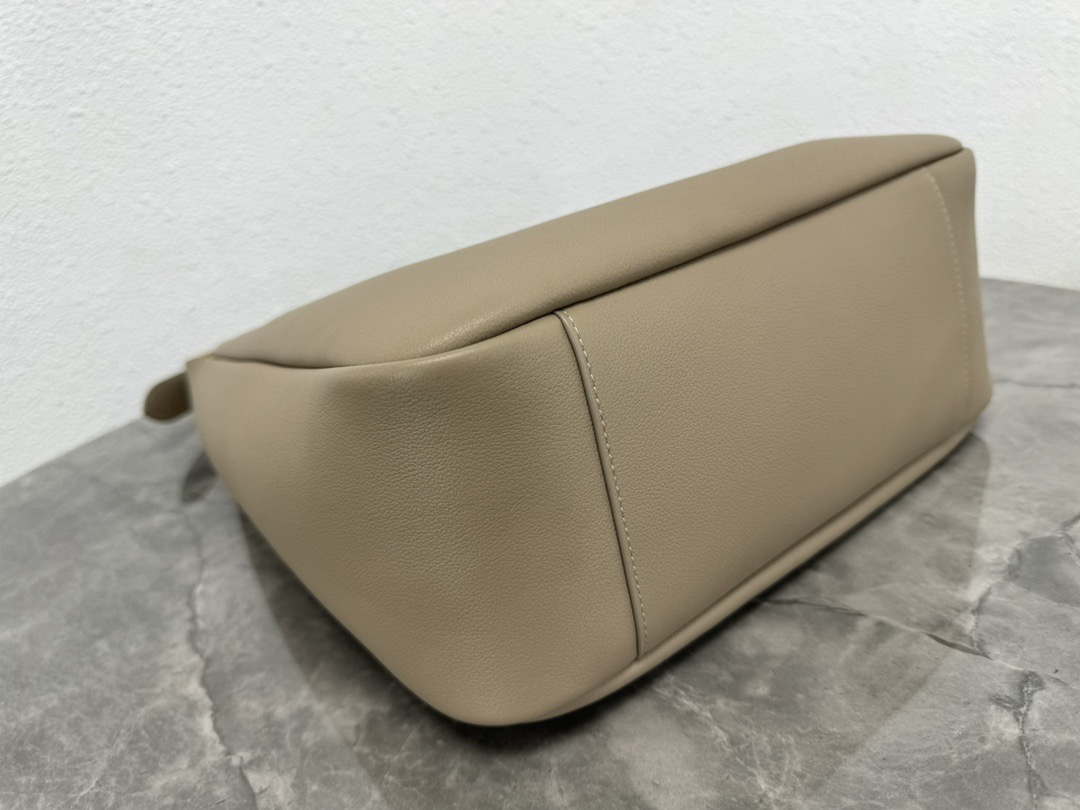 Saint Laurent Le 5 À 7 Supple Large 생로랑 LE5A7 라지 사이즈 숄더/토트백 5