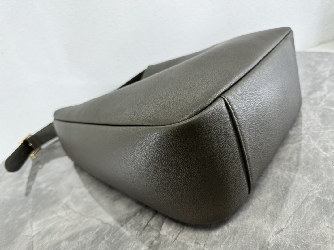 Saint Laurent Le 5 À 7 Supple Large 생로랑 LE5A7 라지 사이즈 숄더/토트백 4