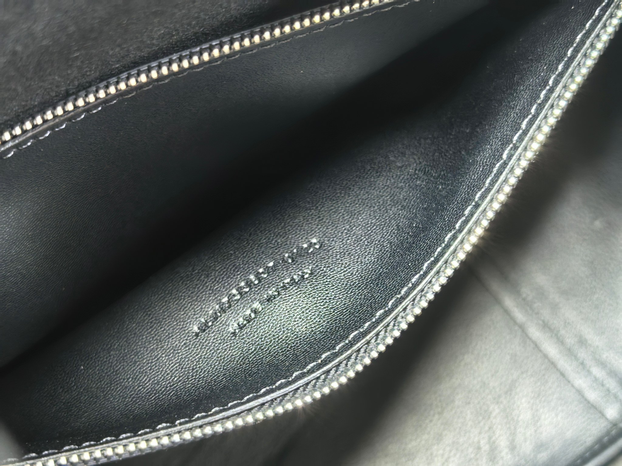 Saint Laurent Le 5 À 7 Supple Large 생로랑 LE5A7 라지 사이즈 숄더/토트백 8