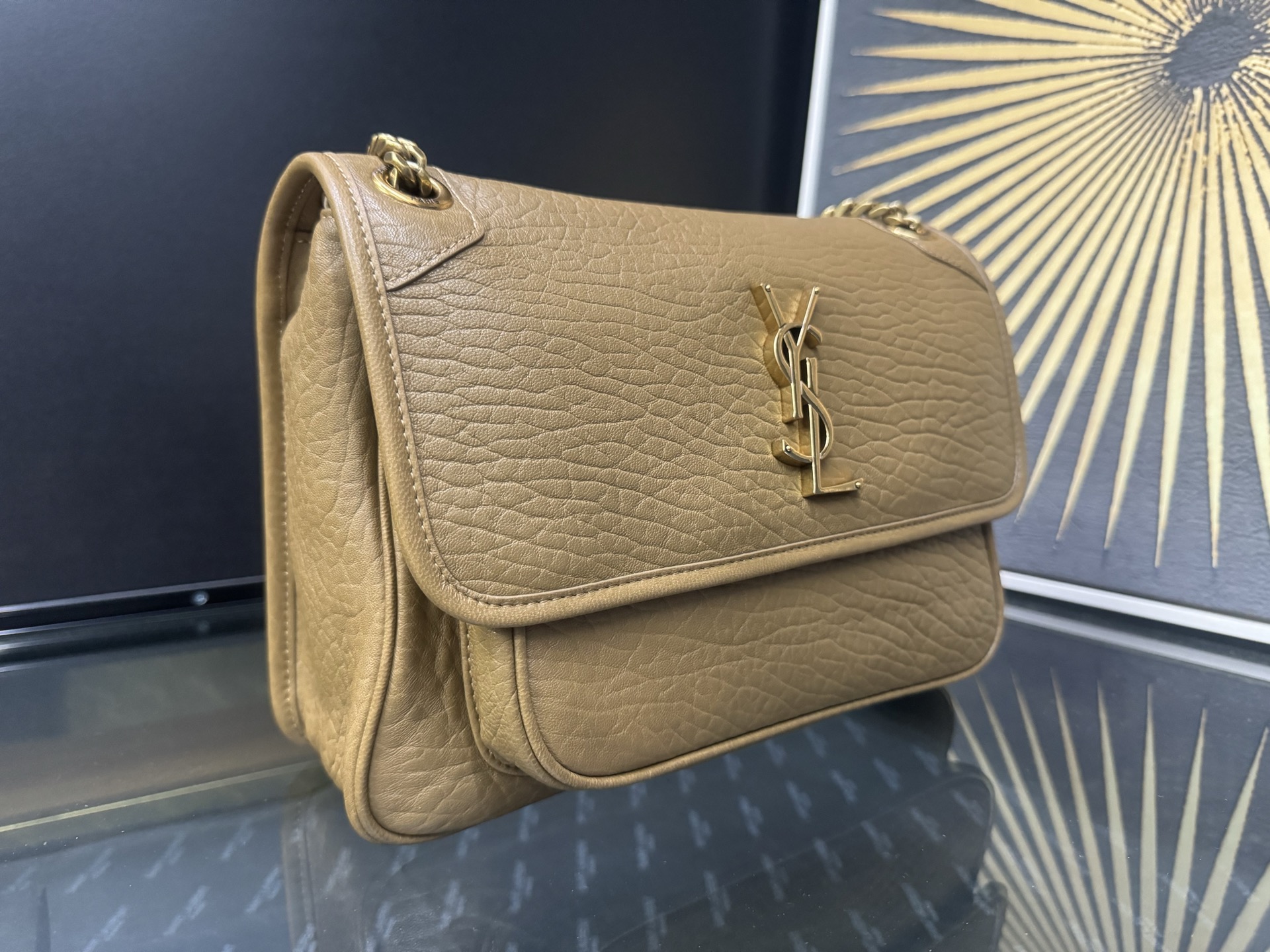 Saint Laurent Niki Medium Shoulder 생로랑 니키라인 숄더백/크로스백 2