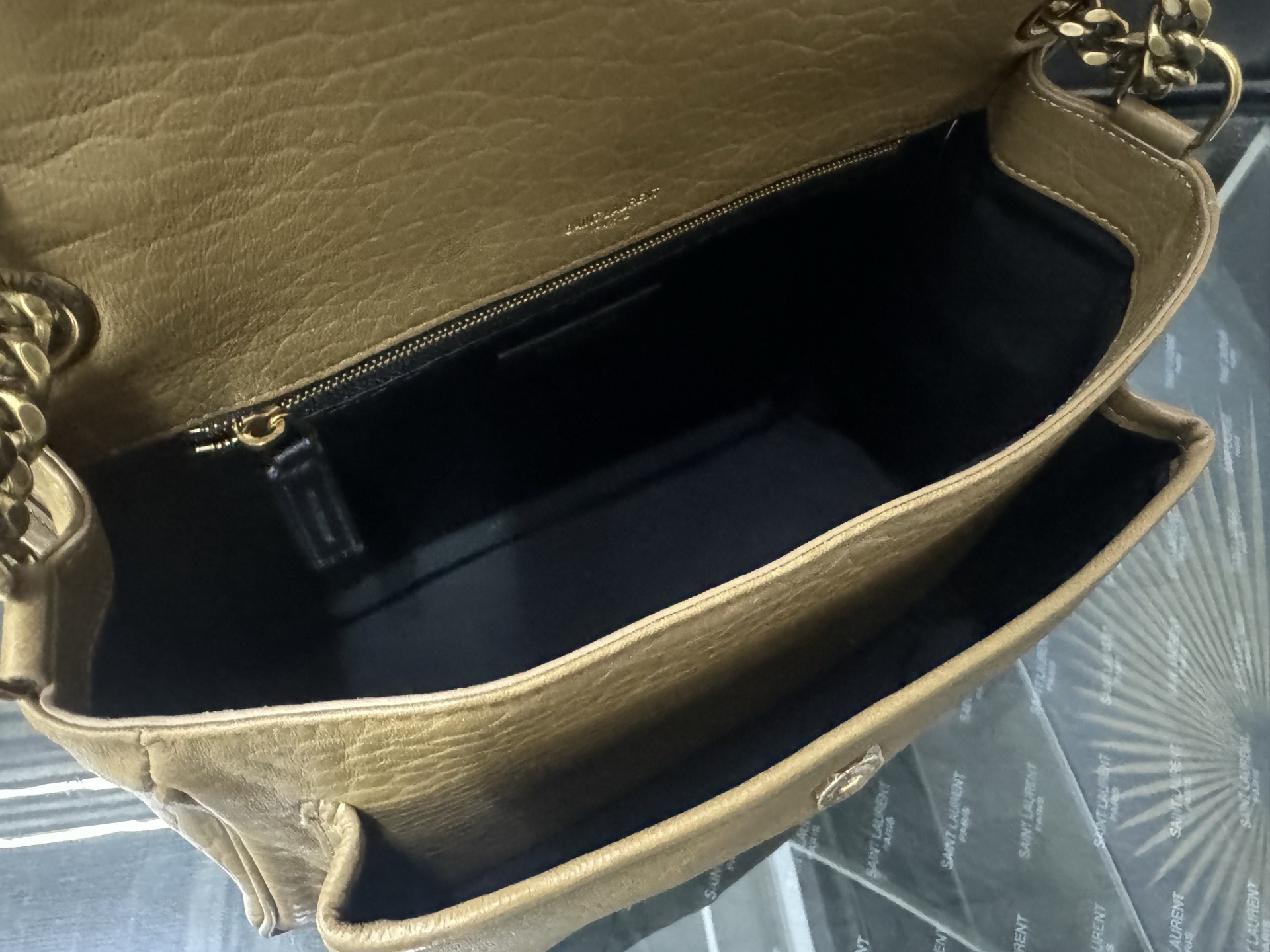 Saint Laurent Niki Medium Shoulder 생로랑 니키라인 숄더백/크로스백 6