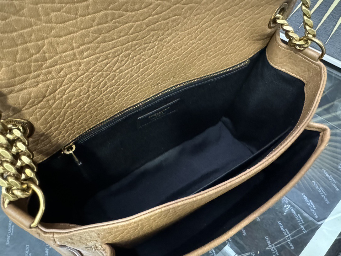 Saint Laurent Niki Medium Shoulder 생로랑 니키라인 숄더백/크로스백 5