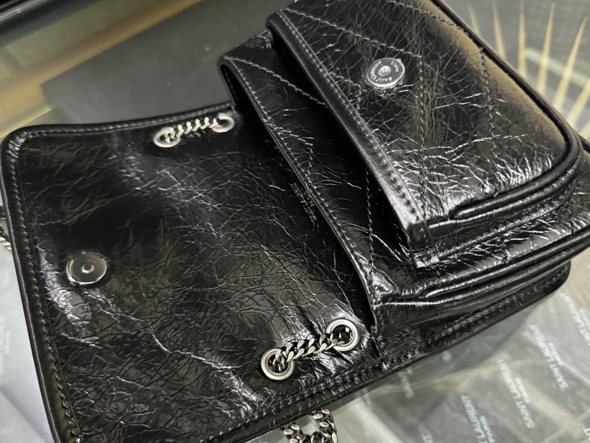 Saint Laurent Niki Mini 생로랑 니키 그레인 램스킨 미니 백 7