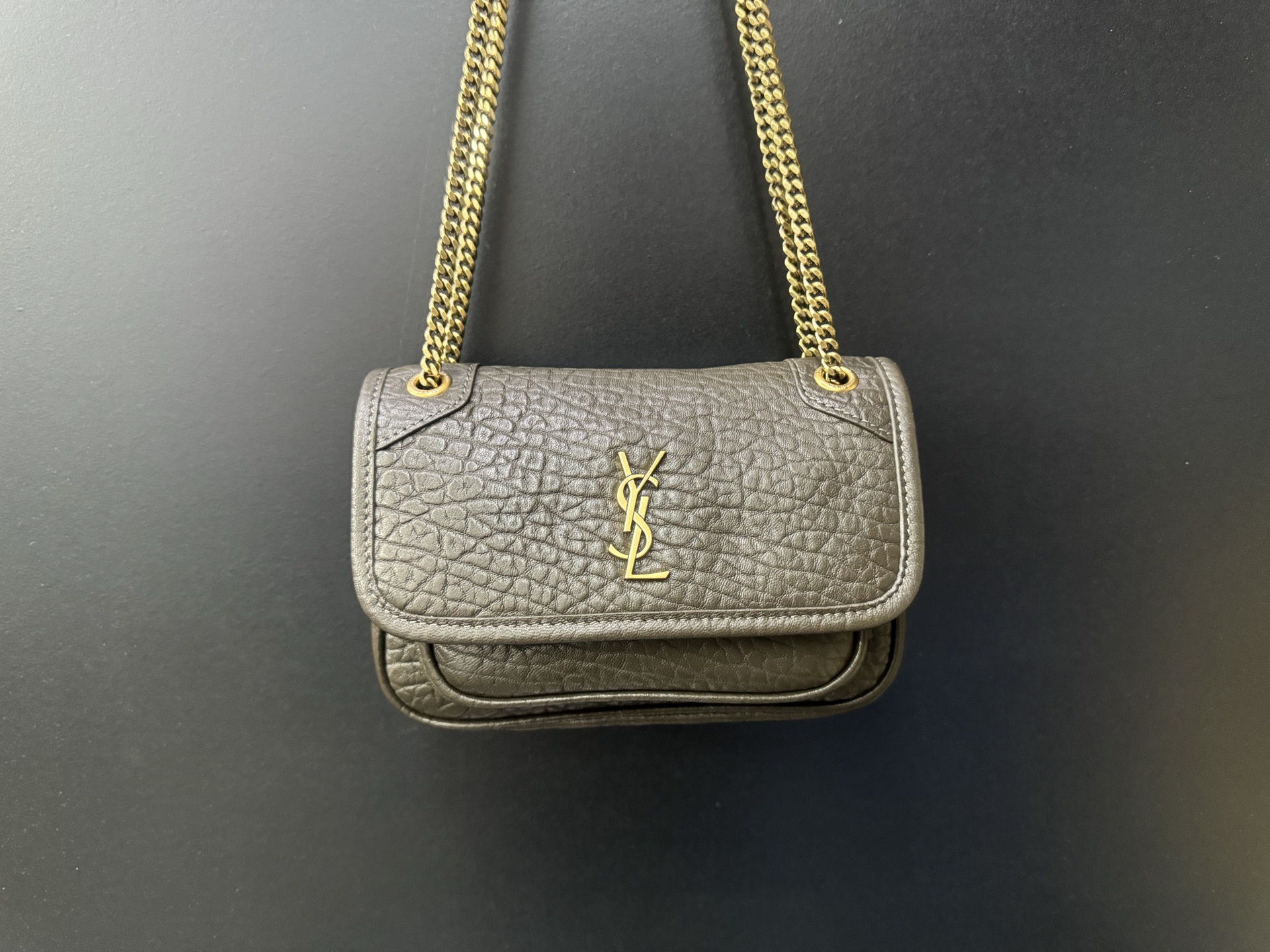 Saint Laurent Niki Mini 생로랑 니키 그레인 램스킨 미니 백 9