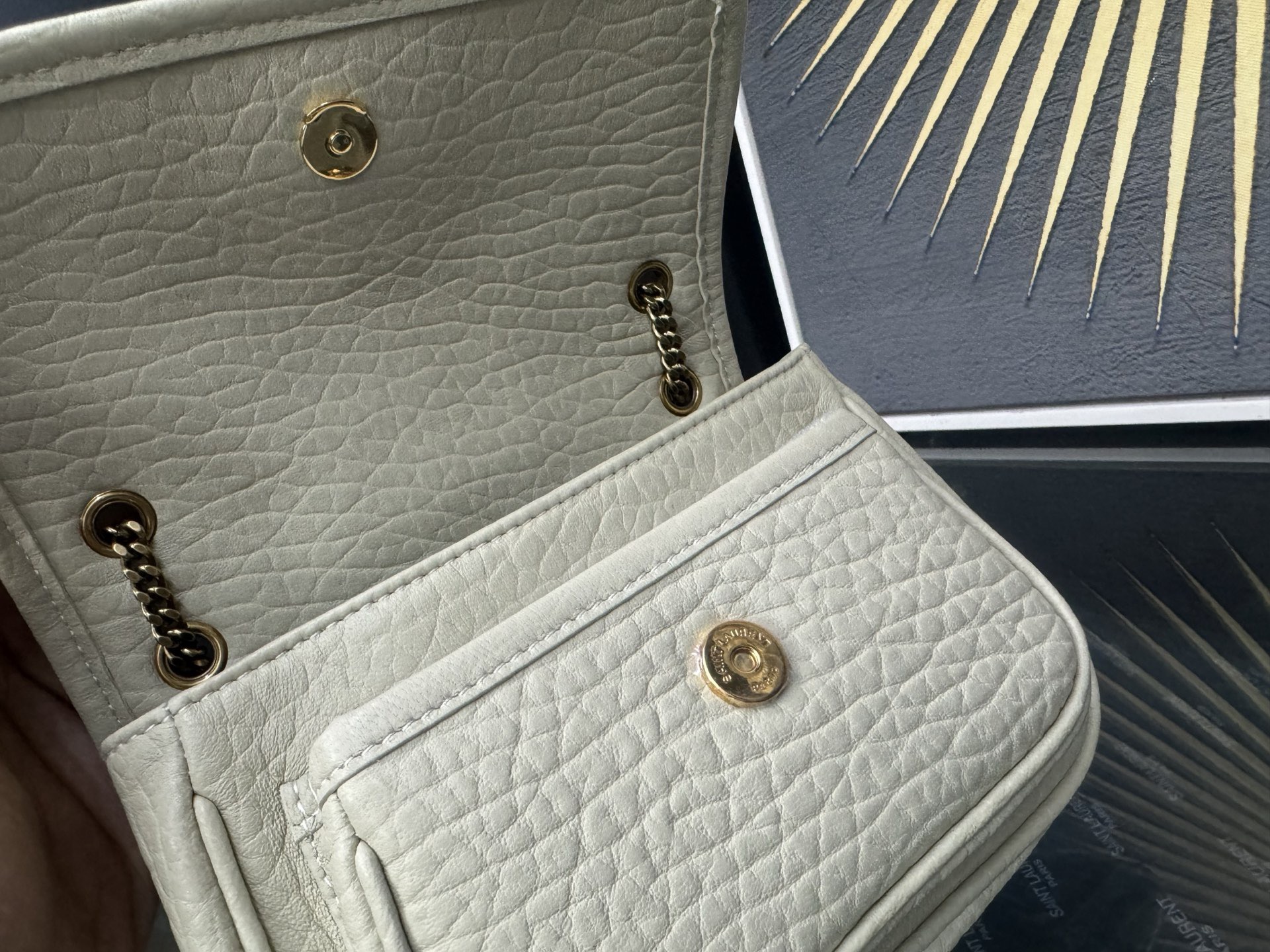 Saint Laurent Niki Mini 생로랑 니키 그레인 램스킨 미니 백 13