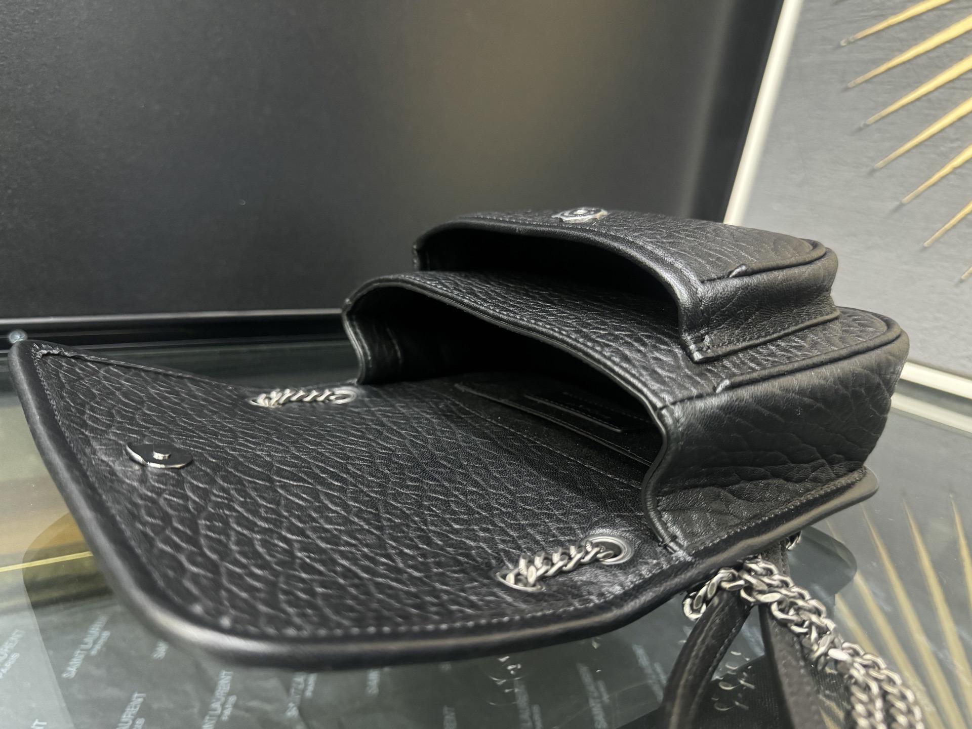 Saint Laurent Niki Mini 생로랑 니키 그레인 램스킨 미니 백 4