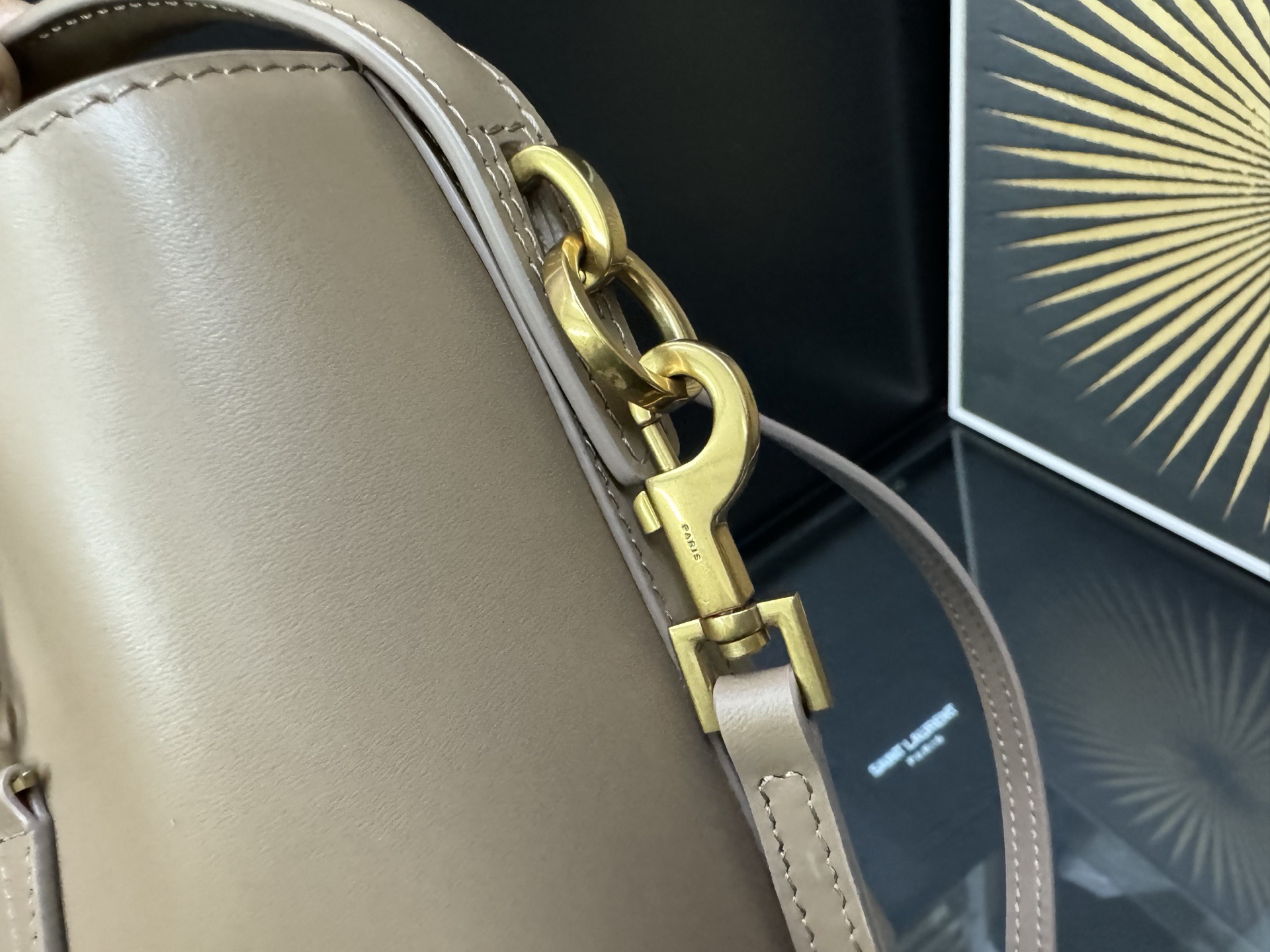 Saint Laurent LE 37 Mini Bucket 생로랑 LEO 37 미니 버킷백 8