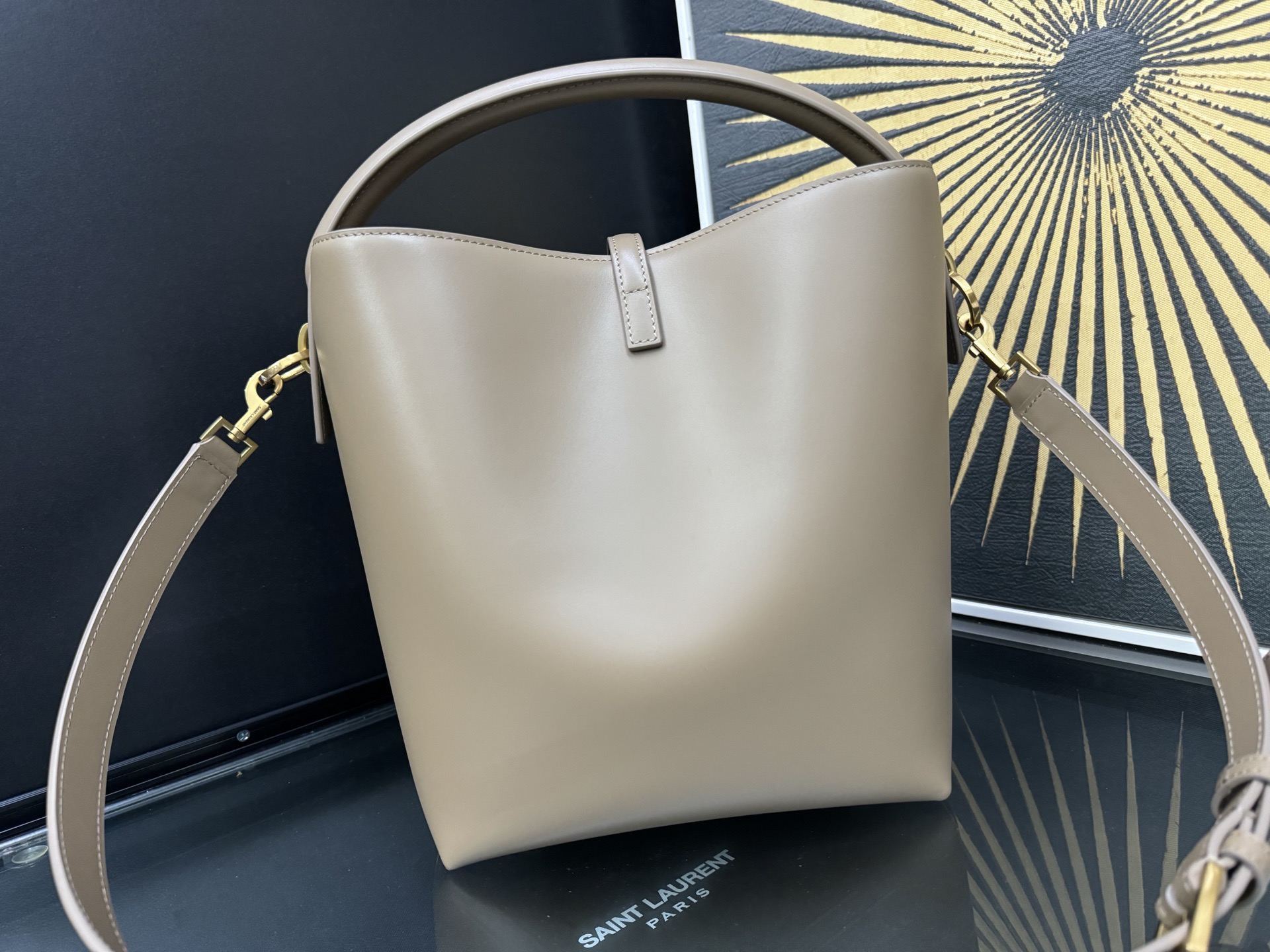 Saint Laurent Le 37 생로랑 Le 37 버킷 숄더/토트백 4