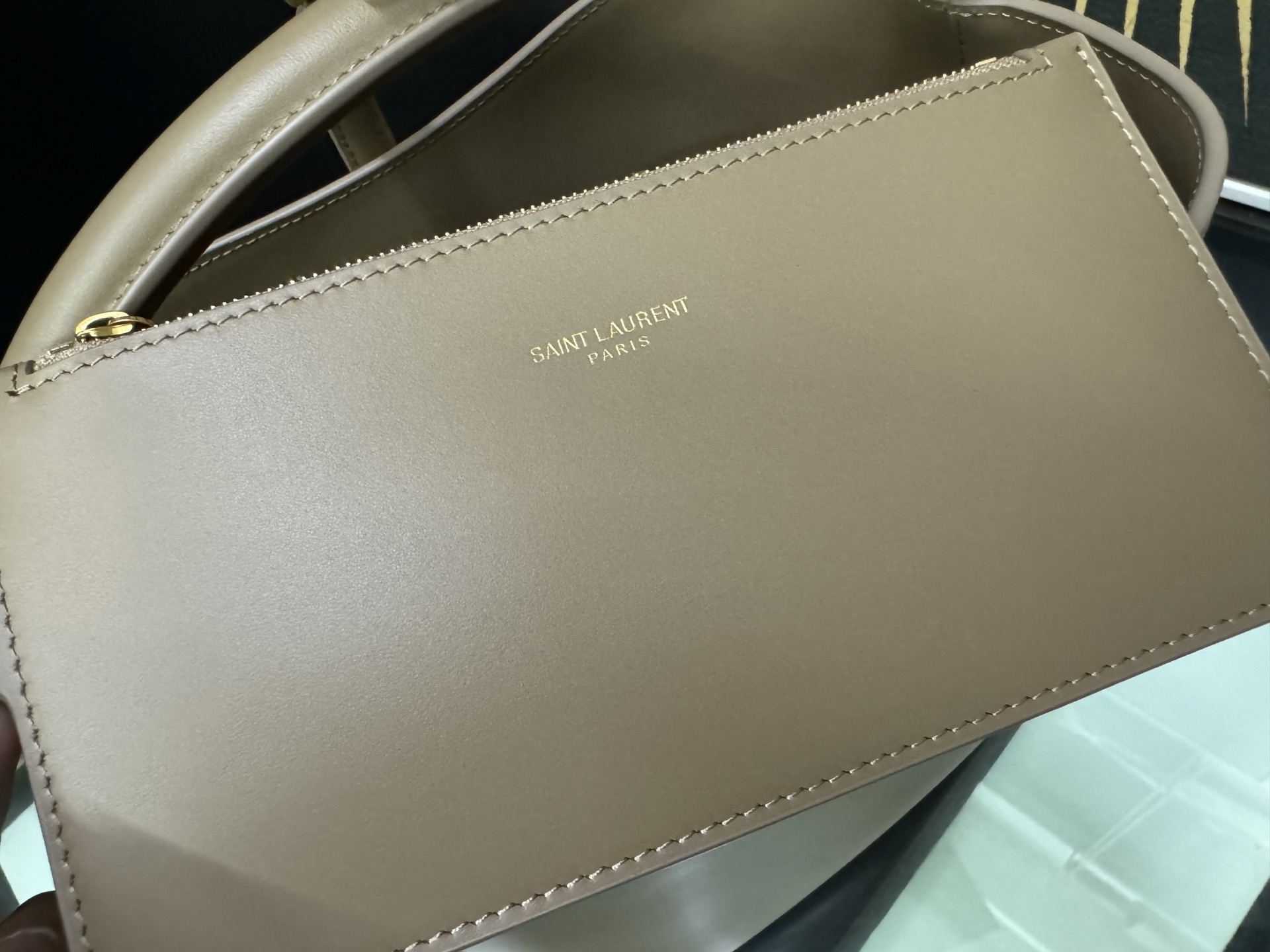 Saint Laurent Le 37 생로랑 Le 37 버킷 숄더/토트백 8