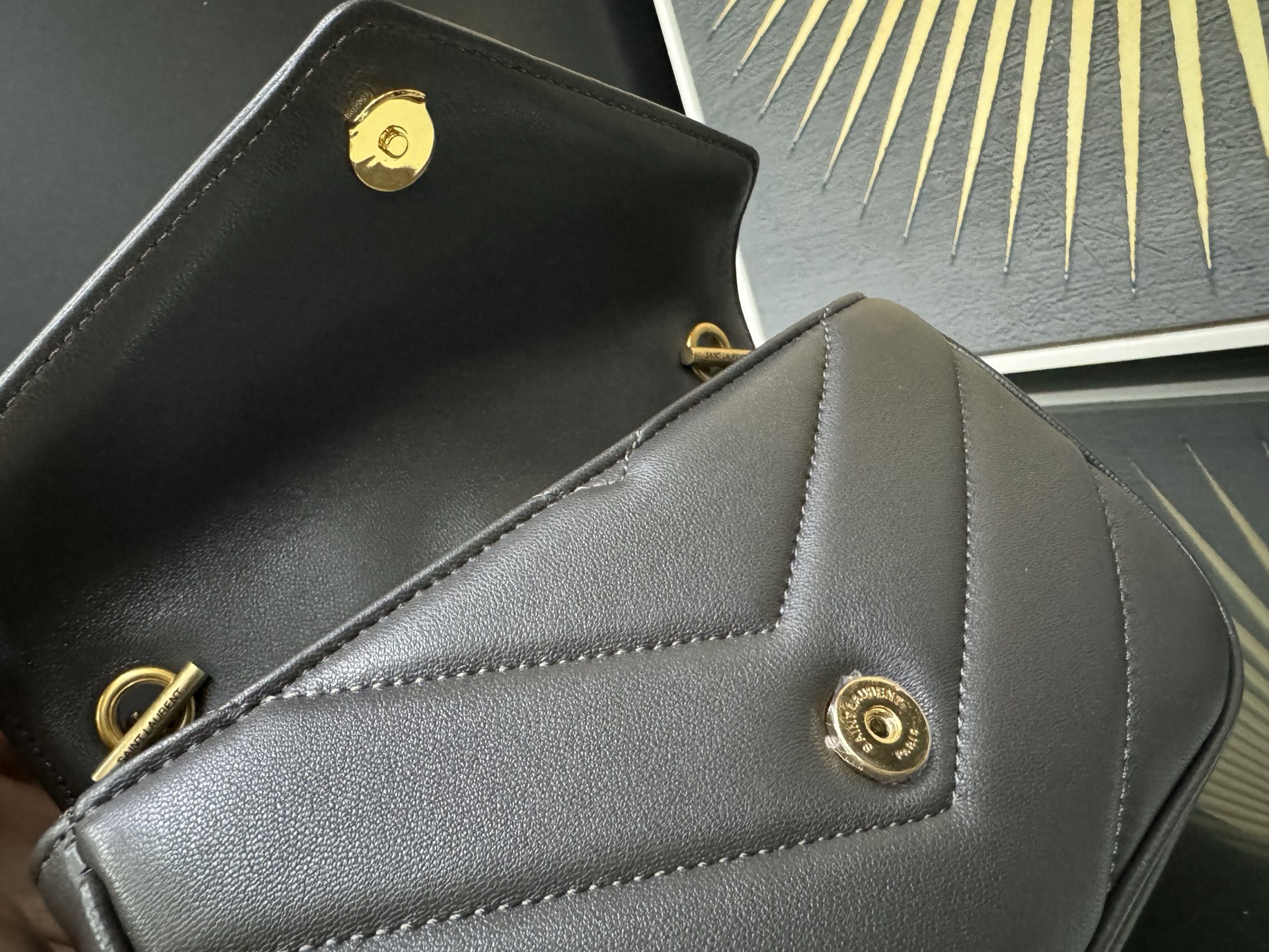 SAINT LAURENT LouLou Toy 생로랑 루루 토이 체인백 20cm 821749 5