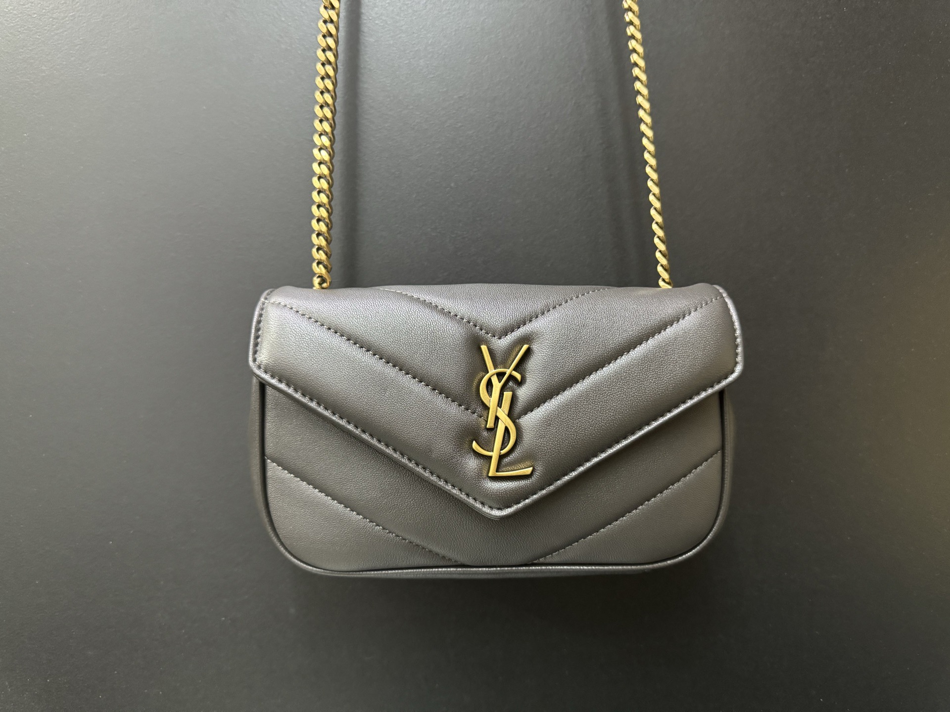 SAINT LAURENT LouLou Toy 생로랑 루루 토이 체인백 20cm 821749 9