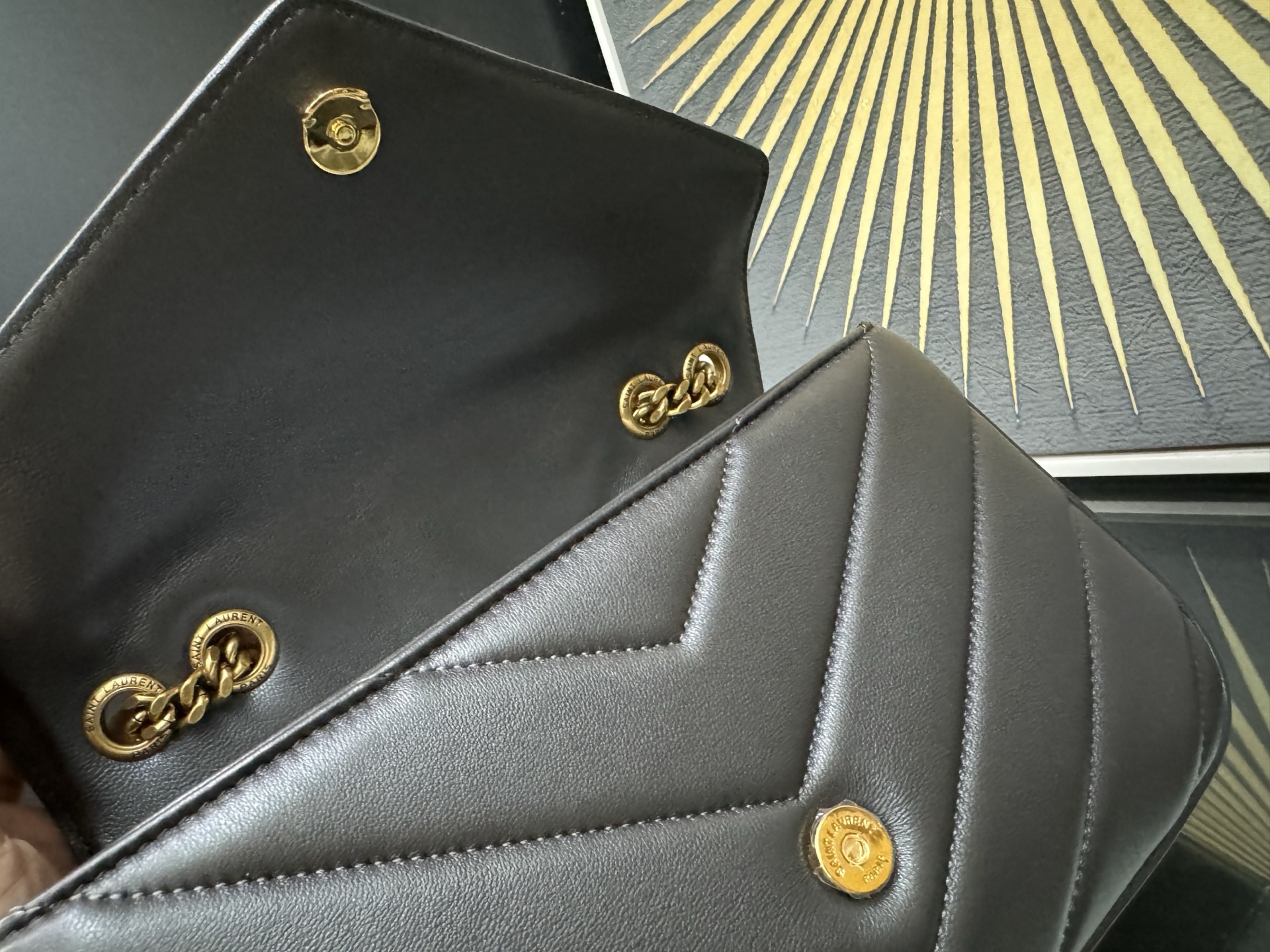 Saint Laurent Loulou Small 생로랑 루루 스몰 숄더백 6