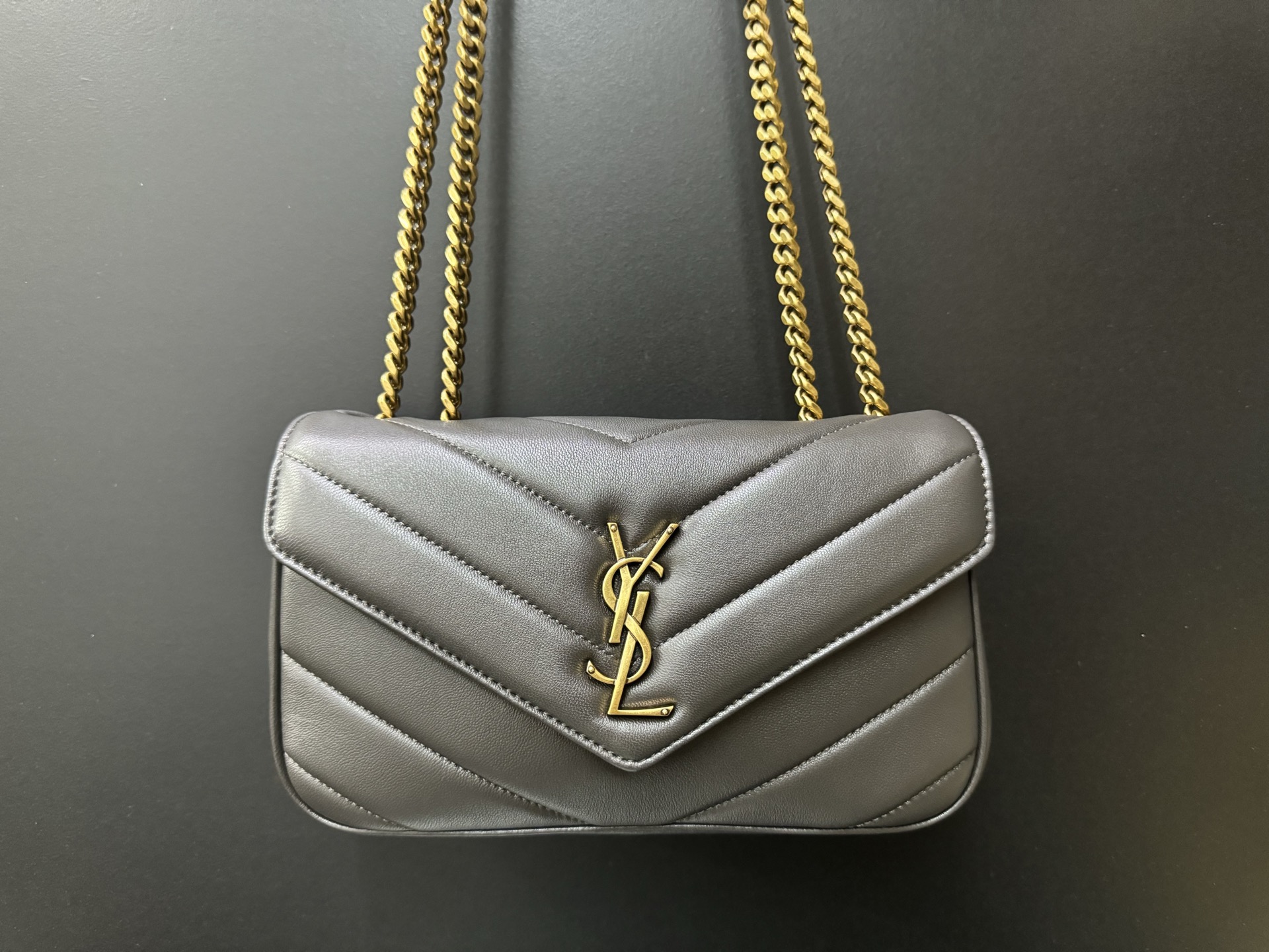 Saint Laurent Loulou Small 생로랑 루루 스몰 숄더백 9