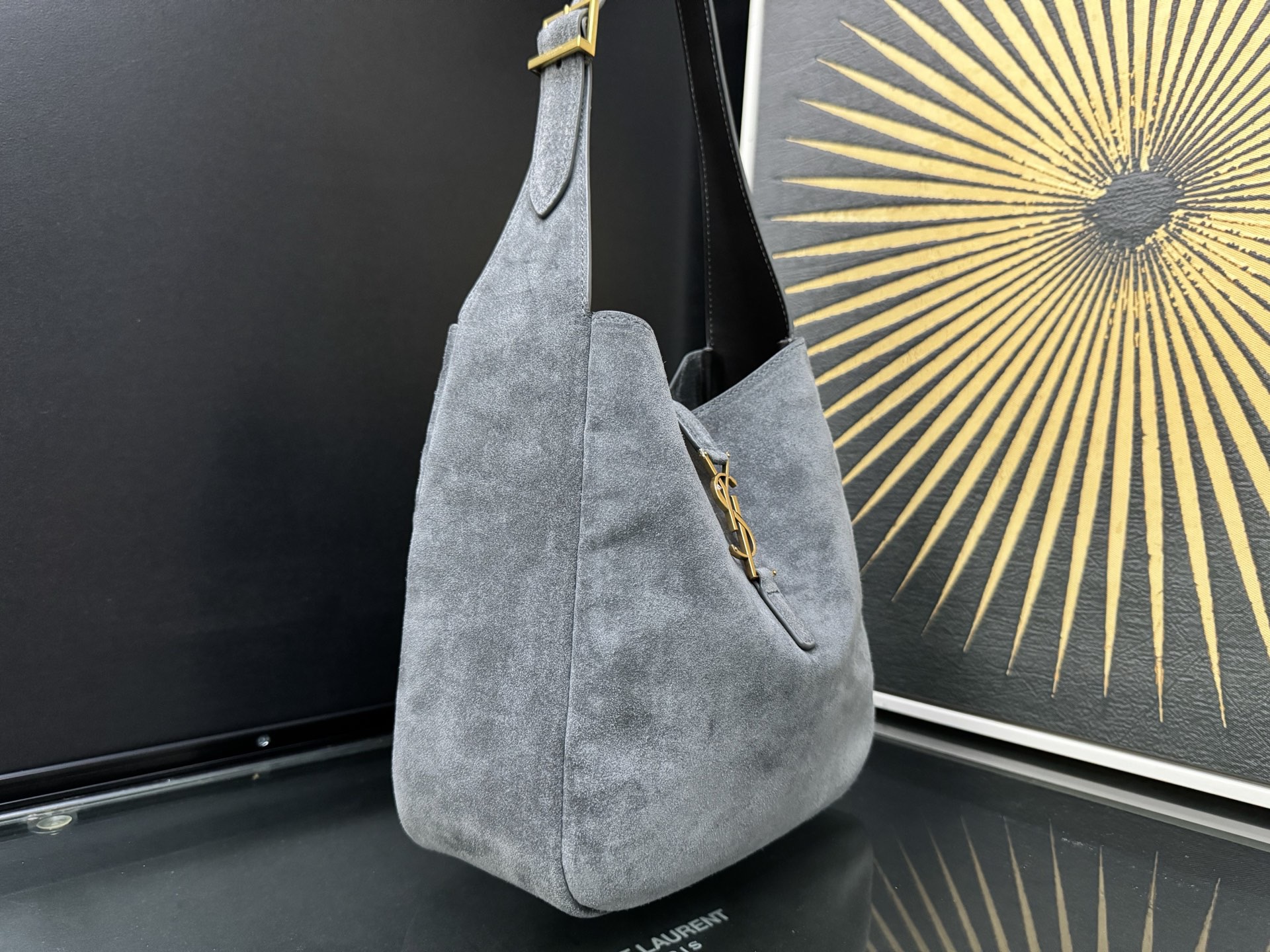 SAINT LAURENT 생로랑 르 5아7 스웨이드 호보백 2