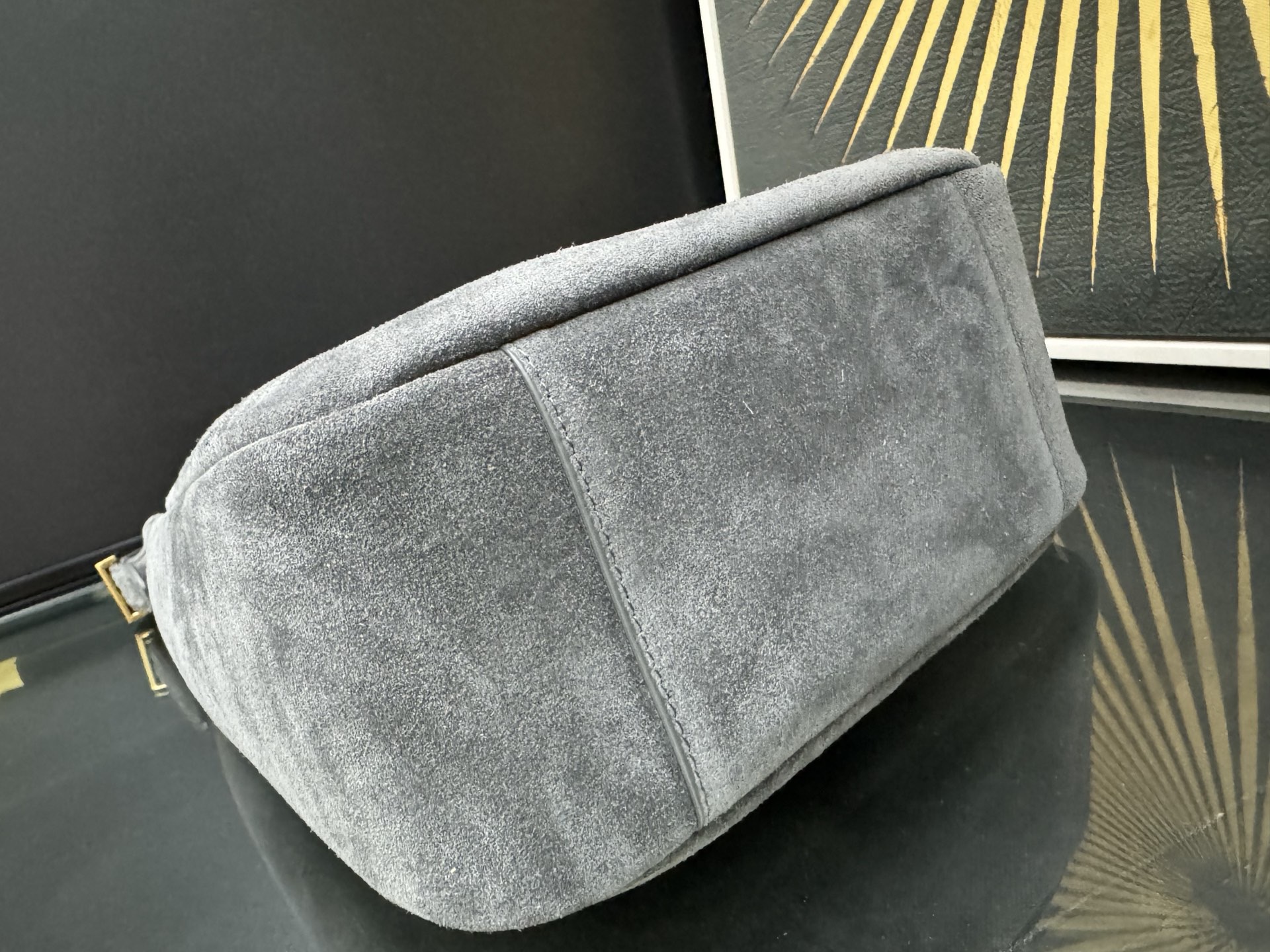 SAINT LAURENT 생로랑 르 5아7 스웨이드 호보백 4