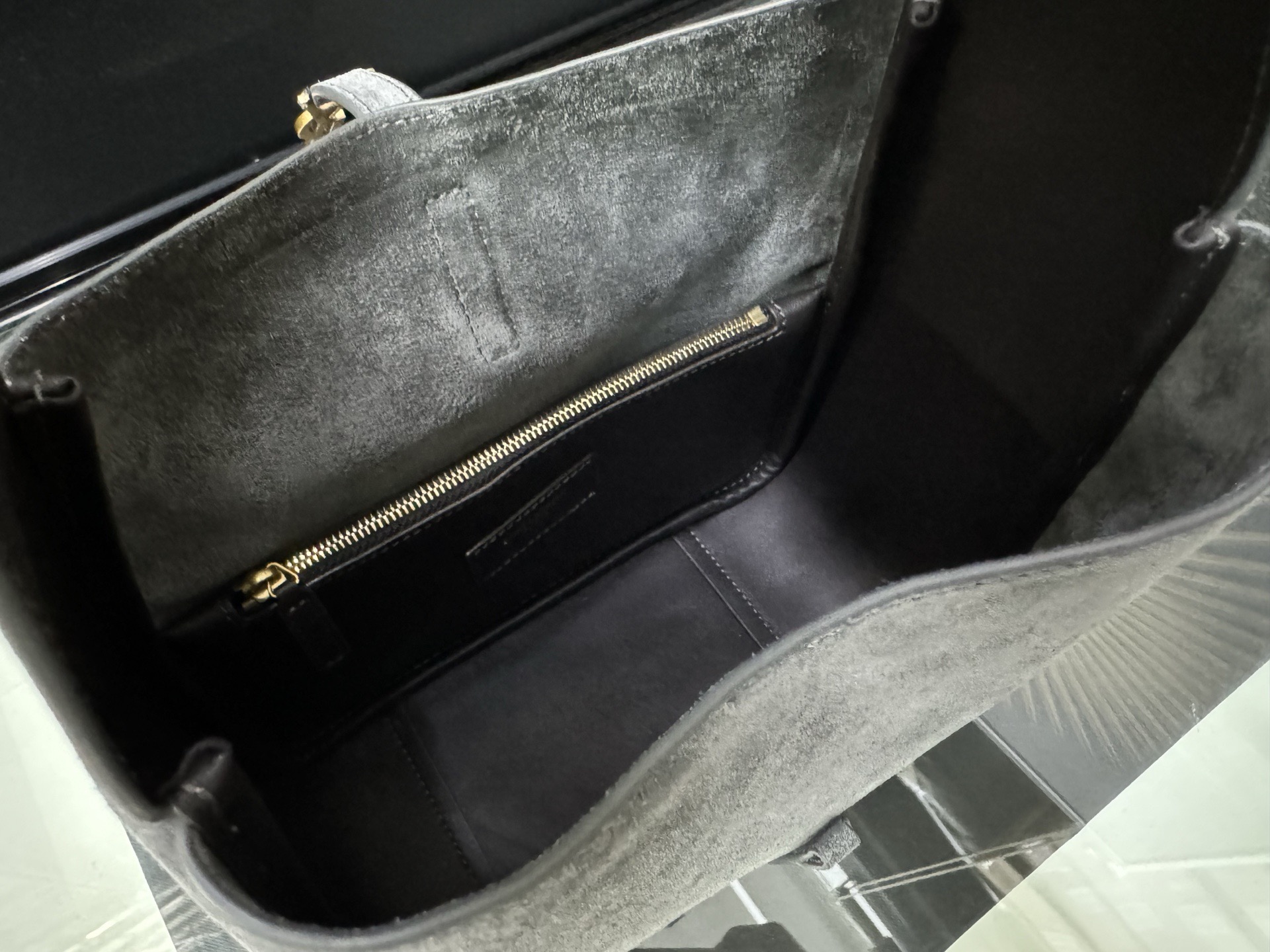 SAINT LAURENT 생로랑 르 5아7 스웨이드 호보백 8