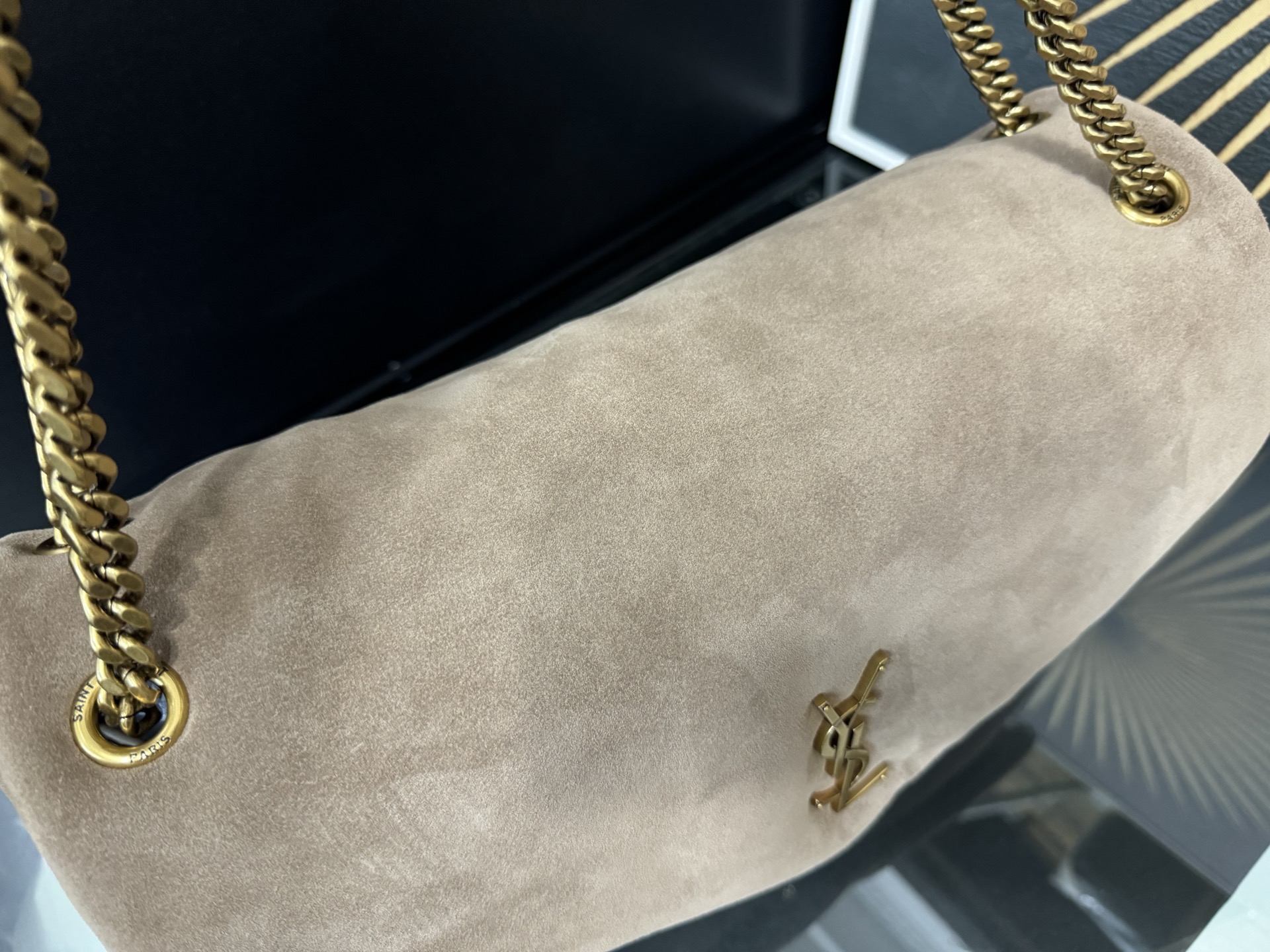 Saint Laurent 생로랑 칼립소 스웨이드 체인백 11