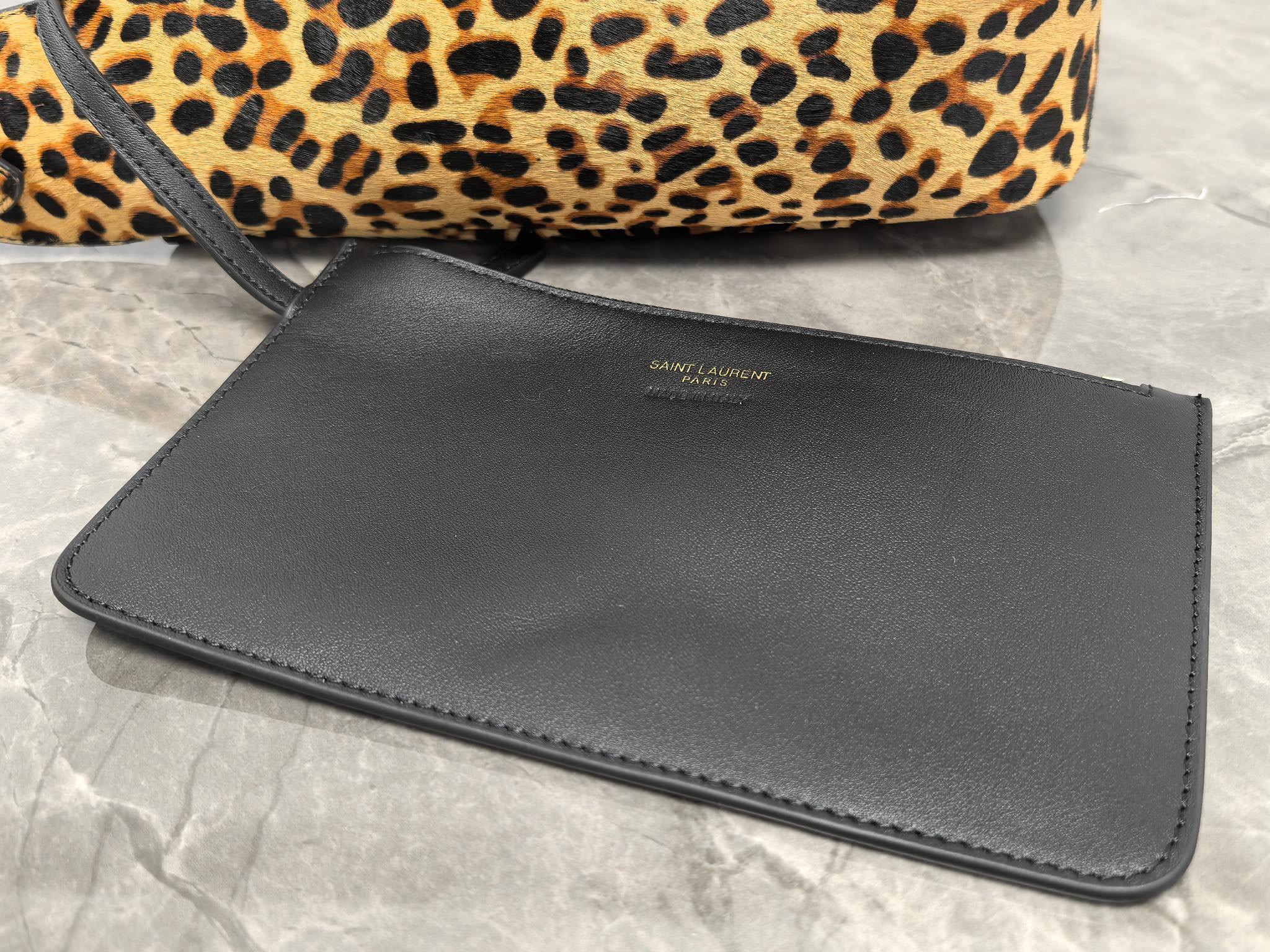 SAINT LAURENT 생로랑 르 5아7 레오파드 헤어카프 호보백 713938 8
